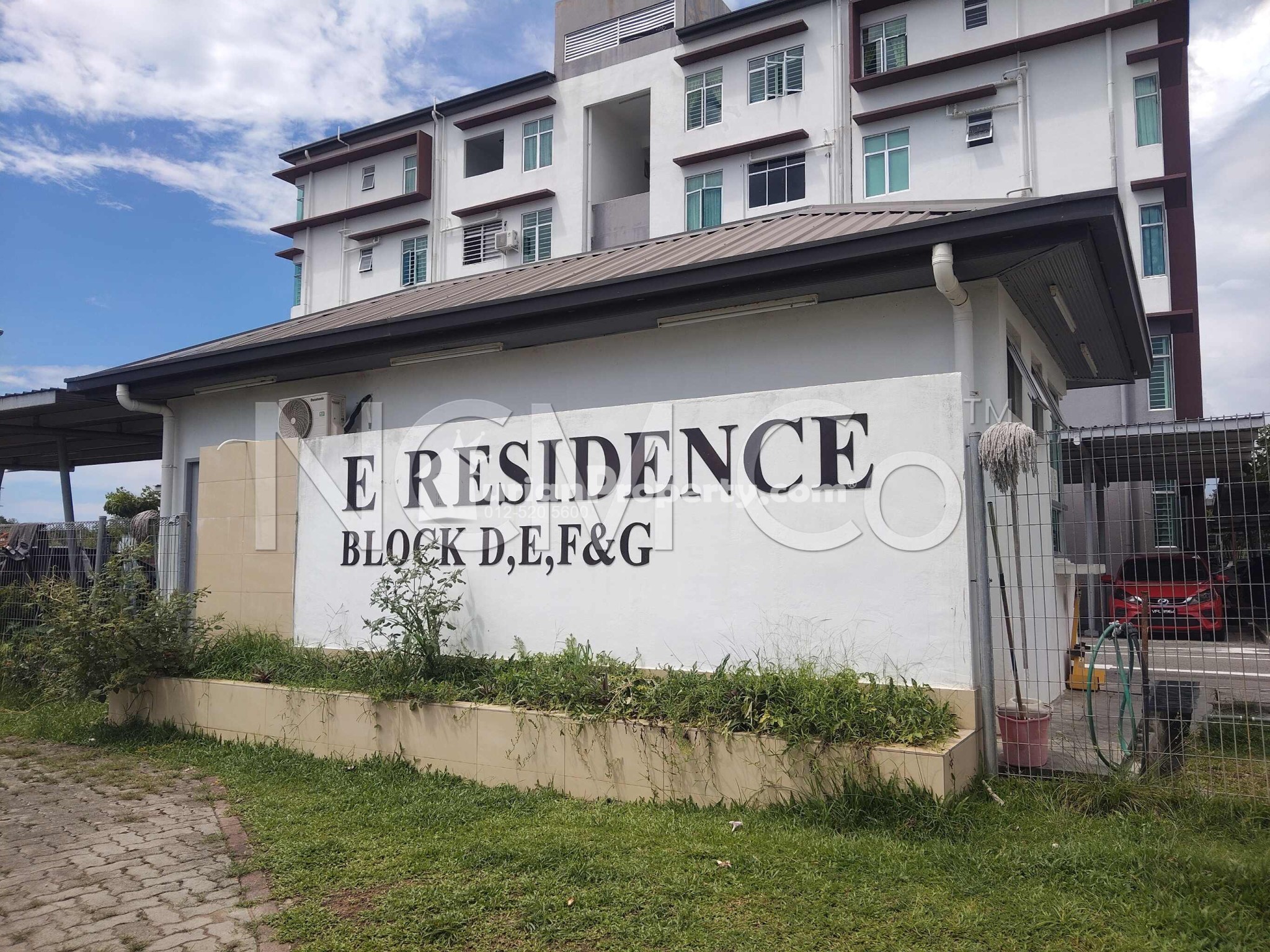 Apartment For Auction at E-Residence