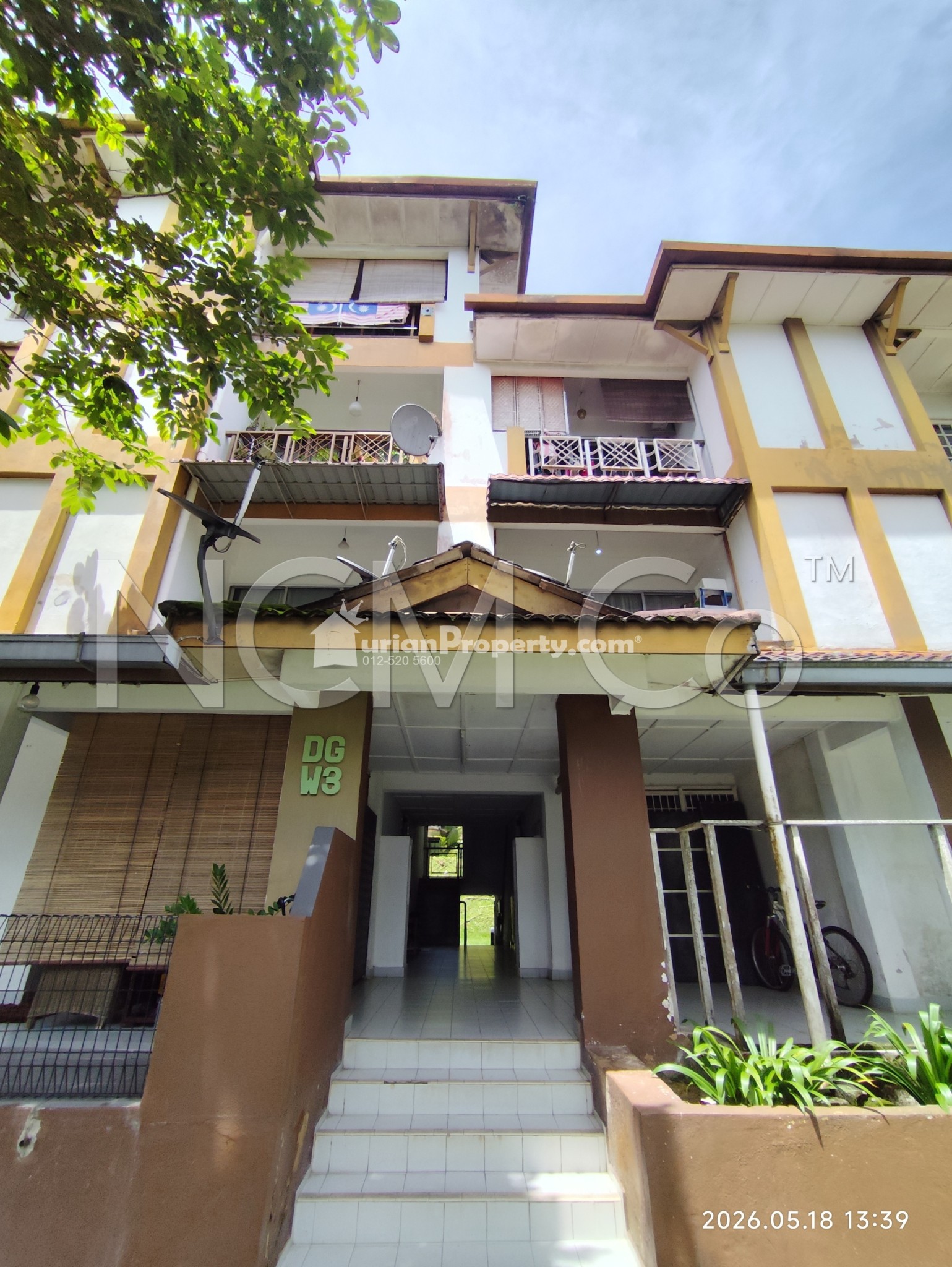Condo For Auction at Villaria