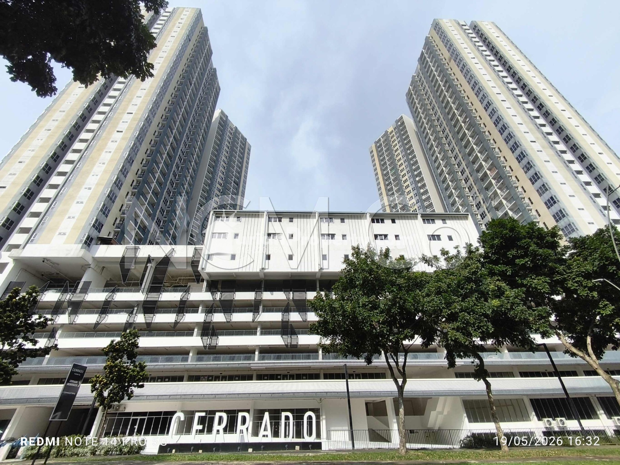 Serviced Residence For Auction at Cerrado Residence