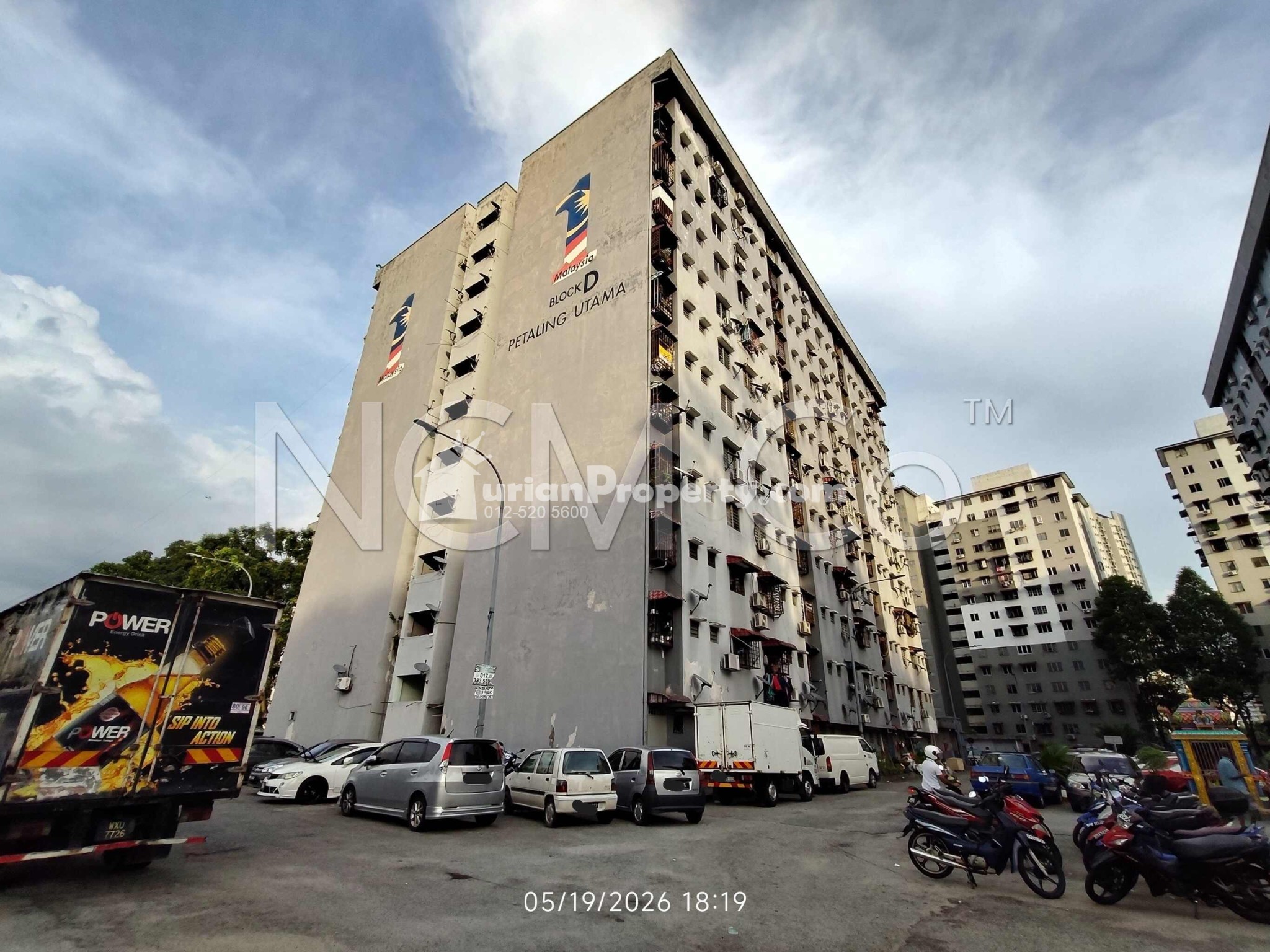 Apartment For Auction at Petaling Utama Flat