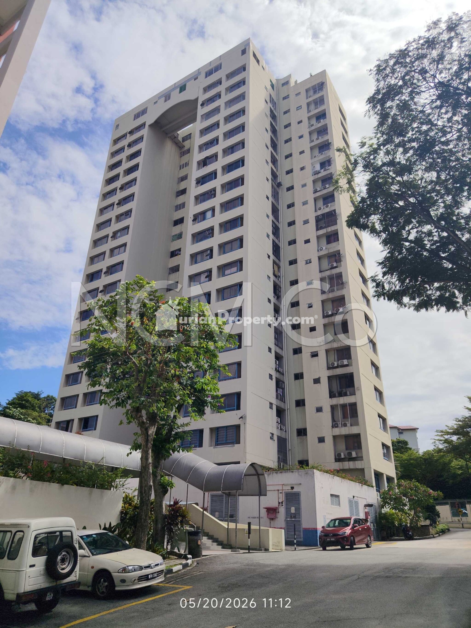 Condo For Auction at Faber Heights