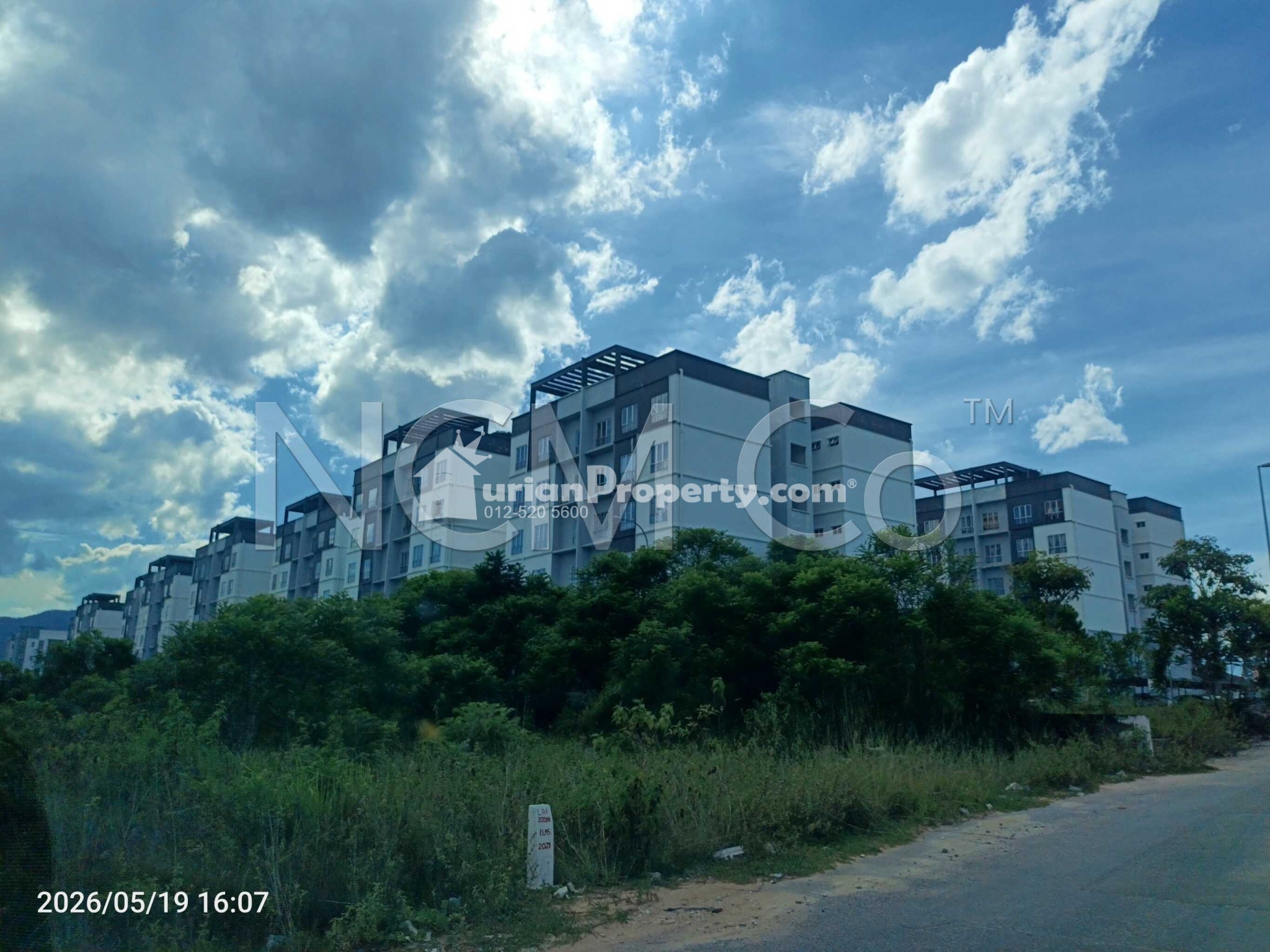 Apartment For Auction at Apartment Casa Klebang 1