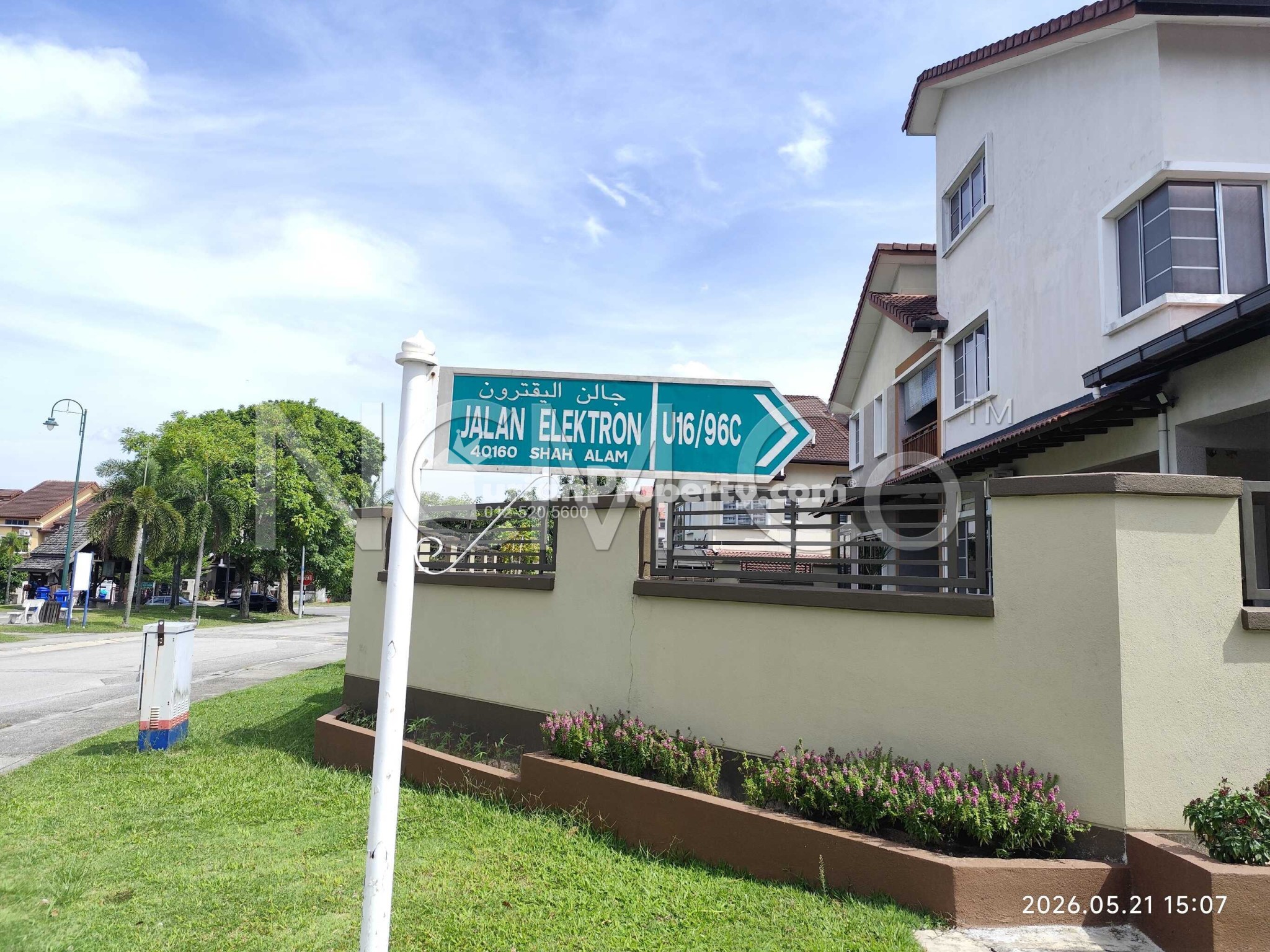 Terrace House For Auction at Denai Alam