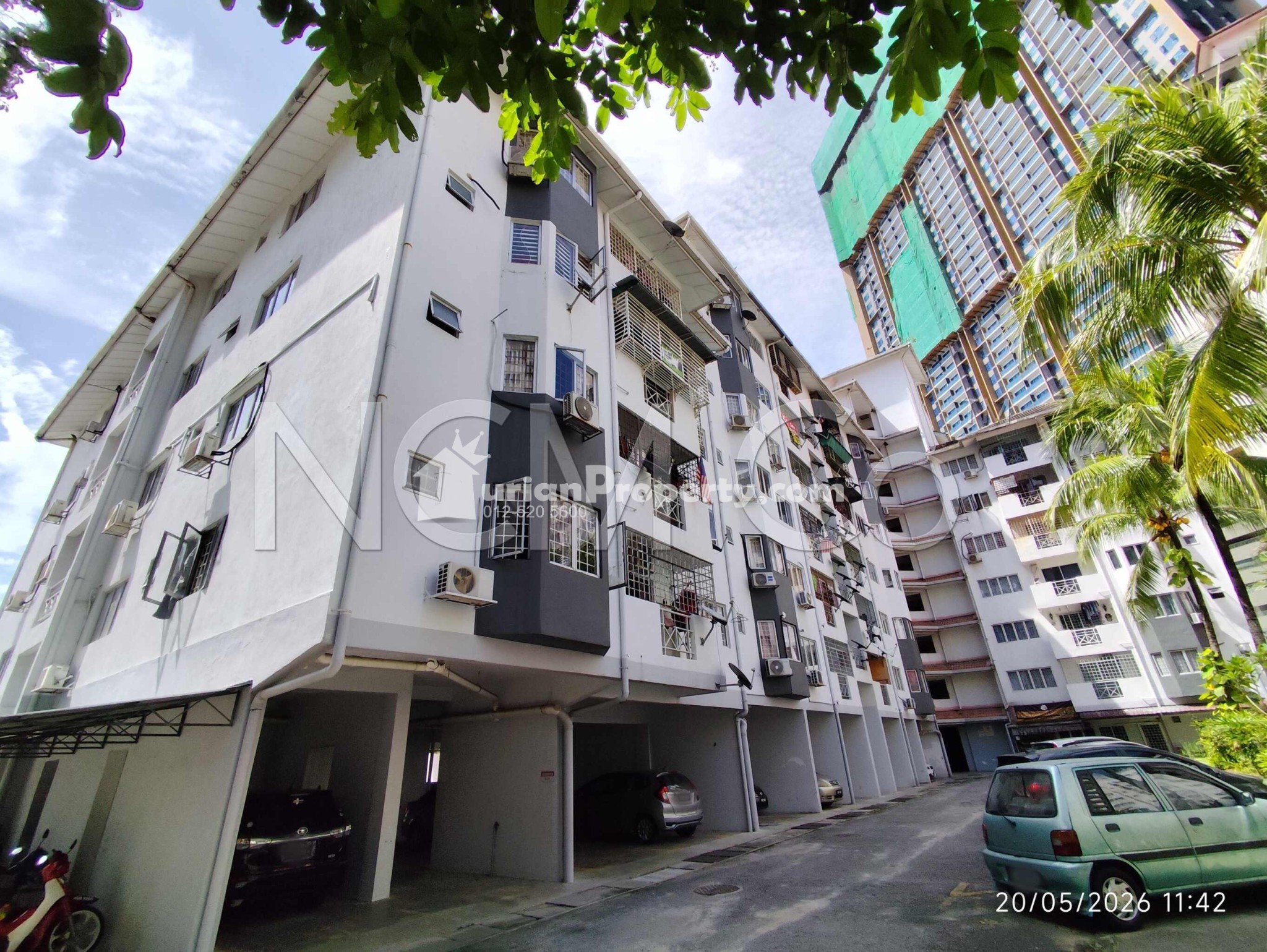 Condo For Auction at Sri Suajaya Condominium