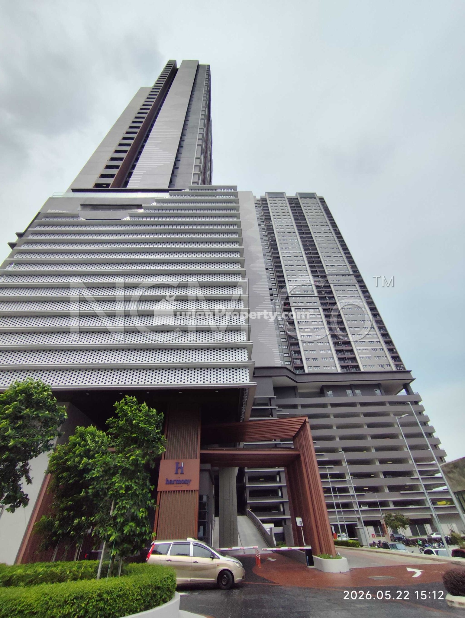 Condo For Auction at The Harmony
