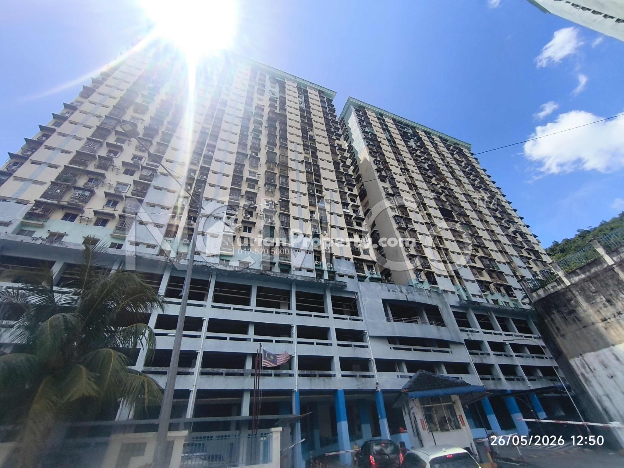 Apartment For Auction at Sri Ivory Apartment