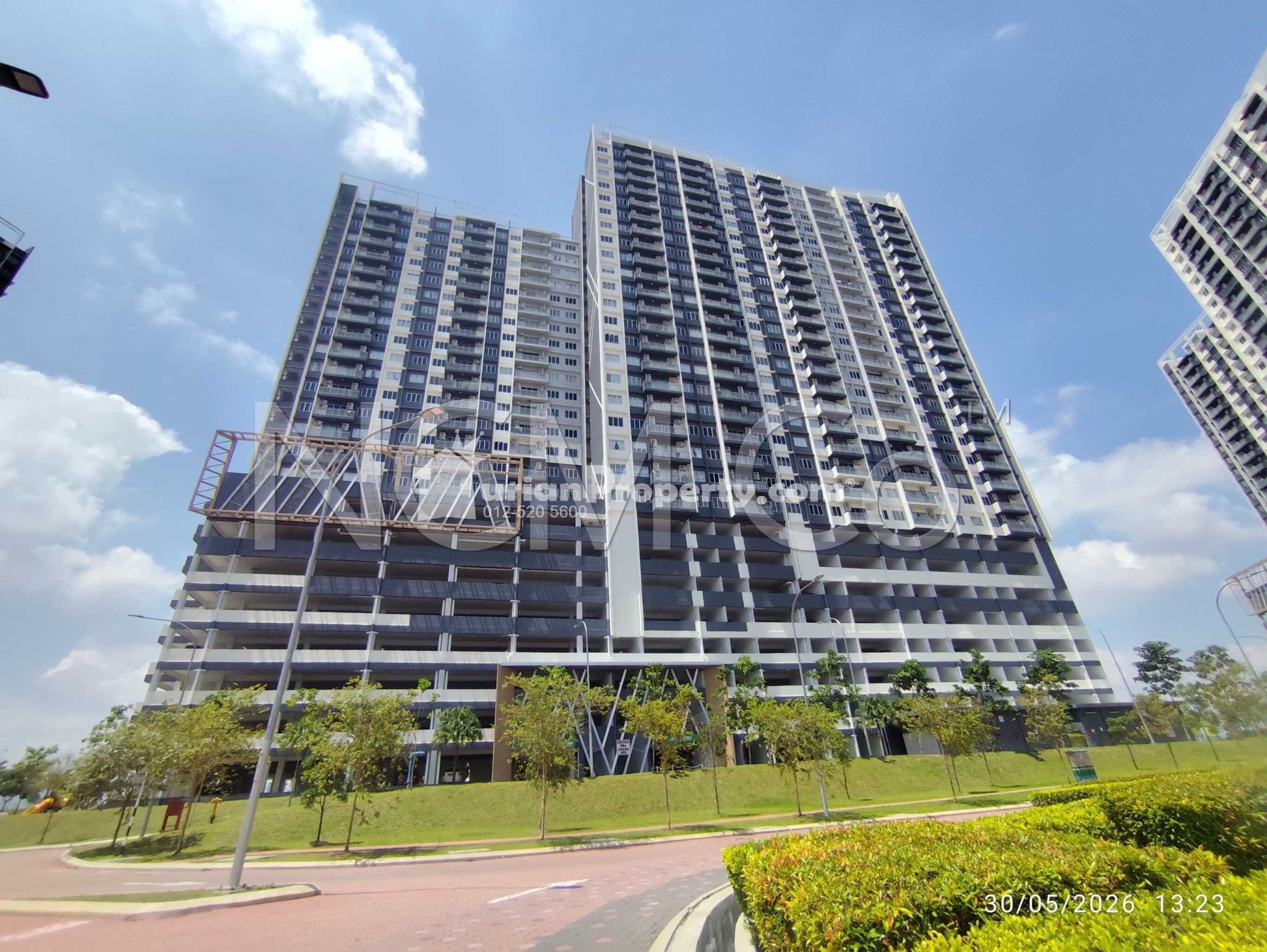 Apartment For Auction at Residensi Adelia
