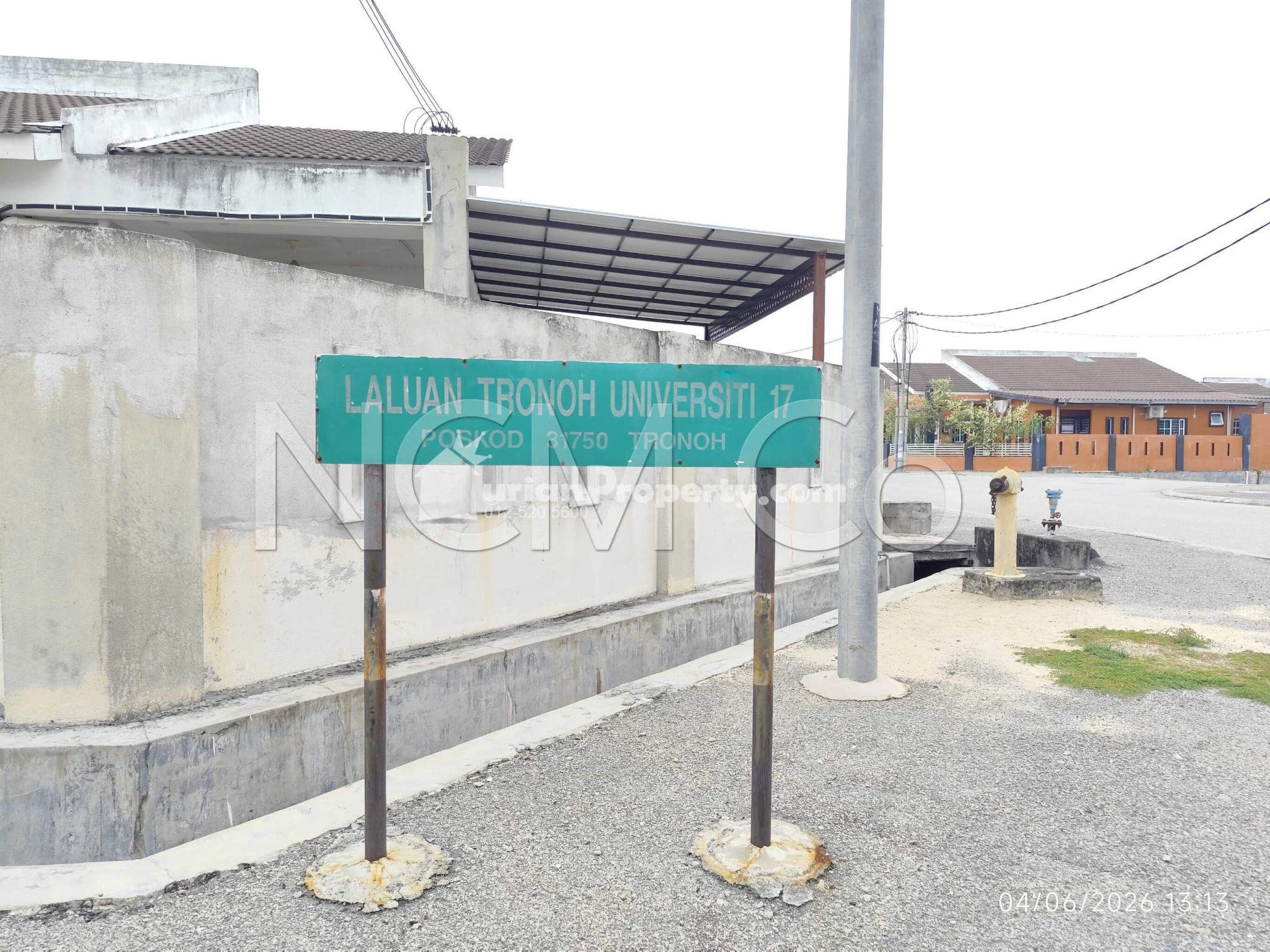 Terrace House For Auction at Taman Tronoh Universiti