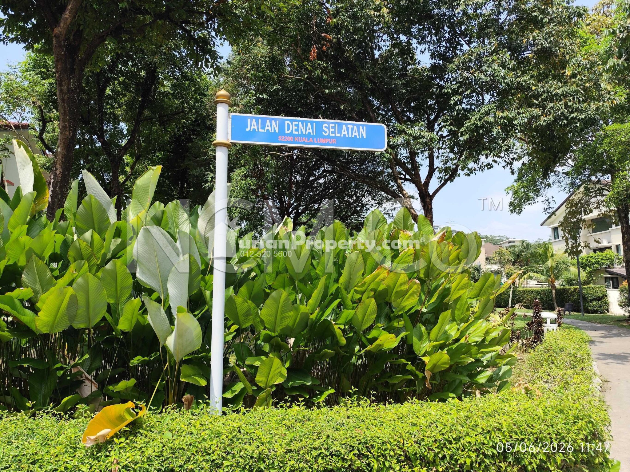 Terrace House For Auction at SouthLake