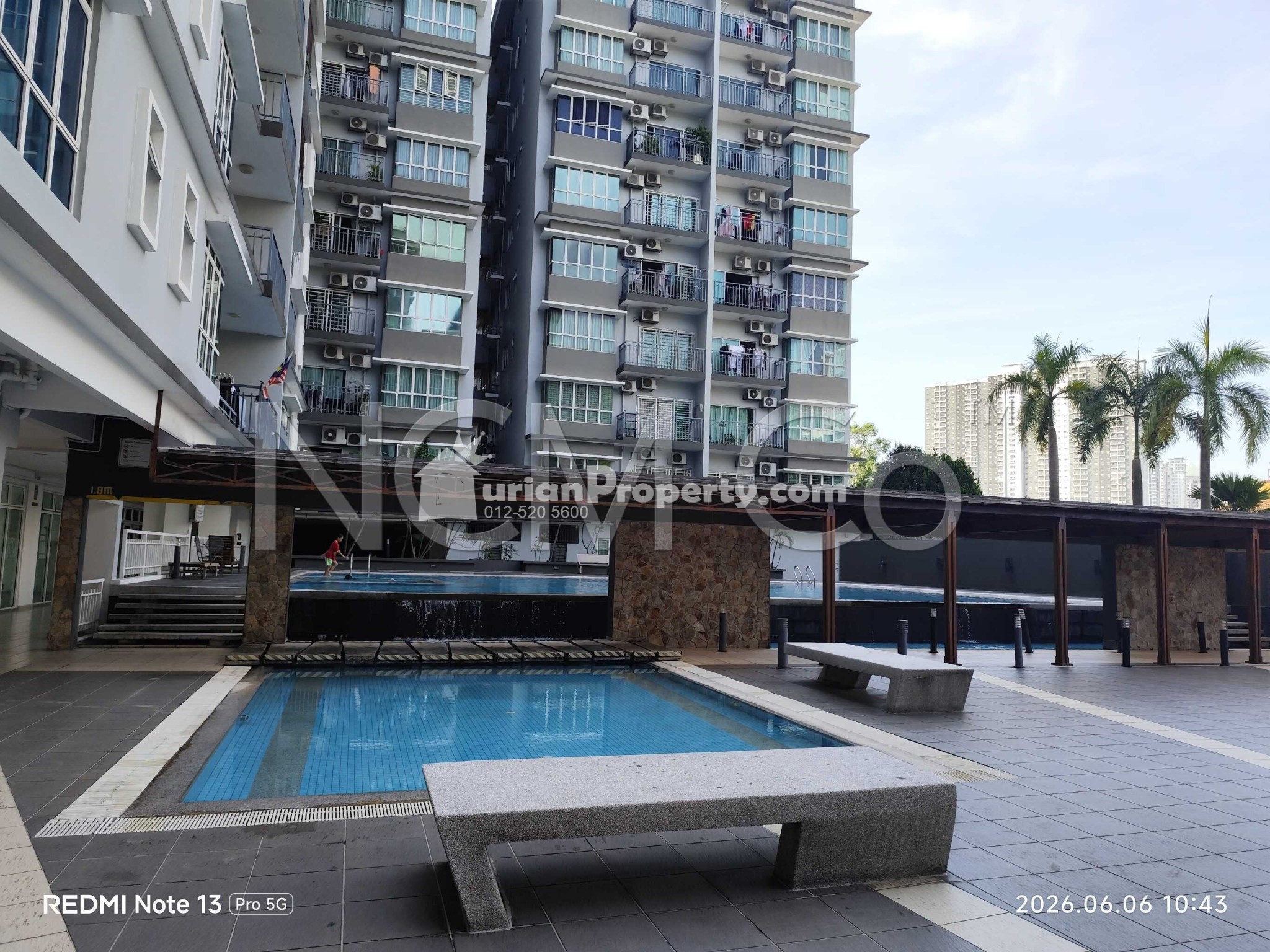 Apartment For Auction at Rosvilla