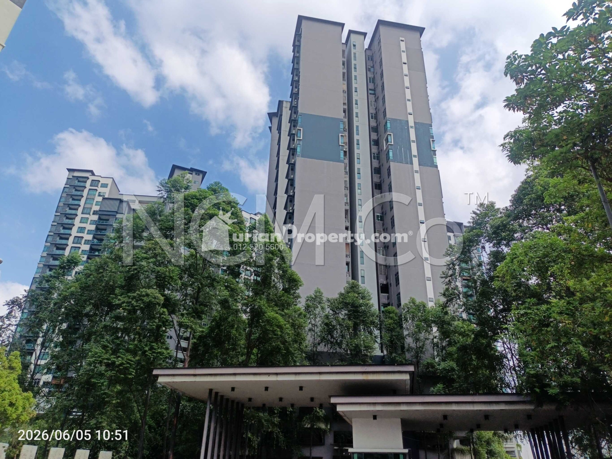 Condo For Auction at The Vyne