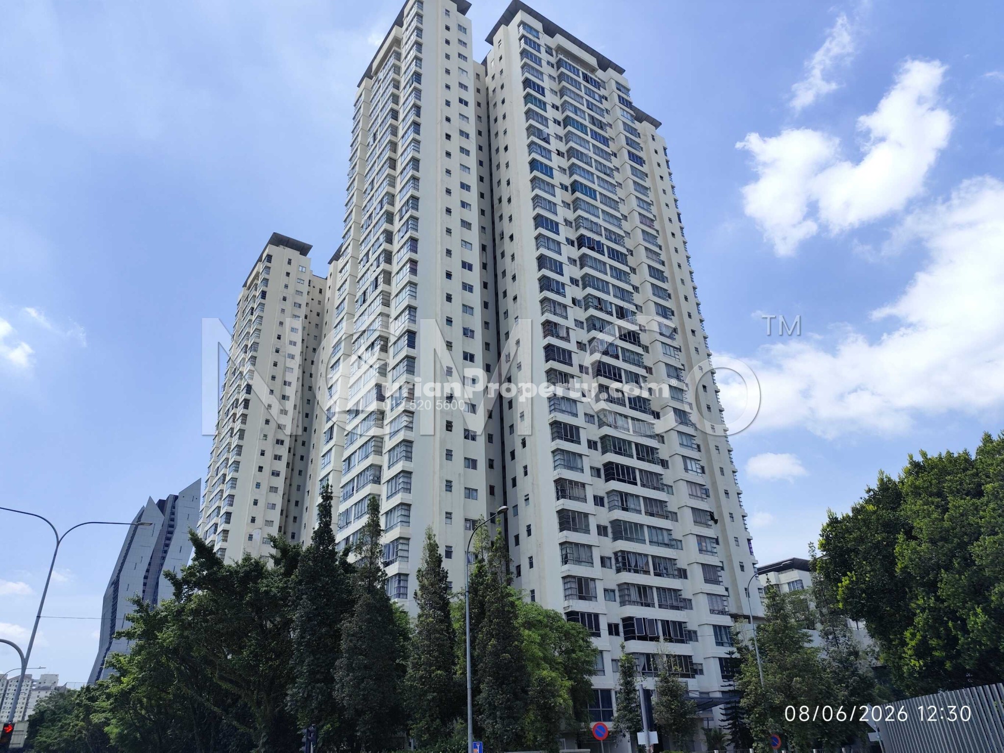 Condo For Auction at The Tamarind