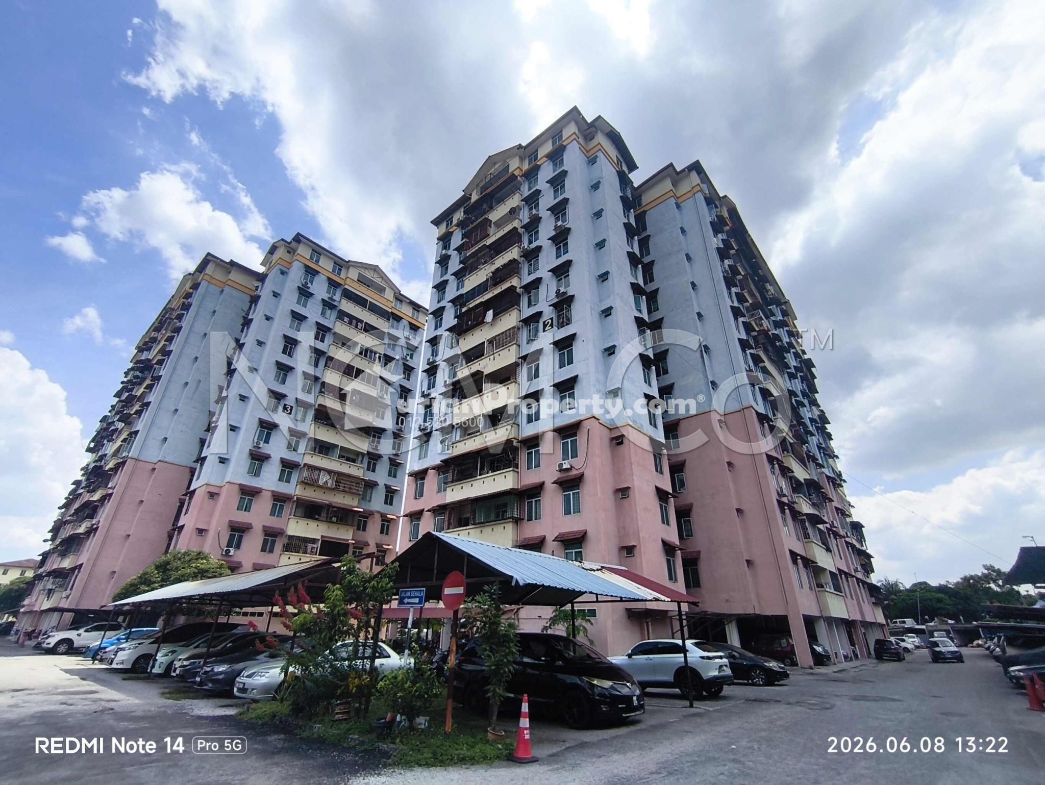 Apartment For Auction at Cheras Utama Apartment