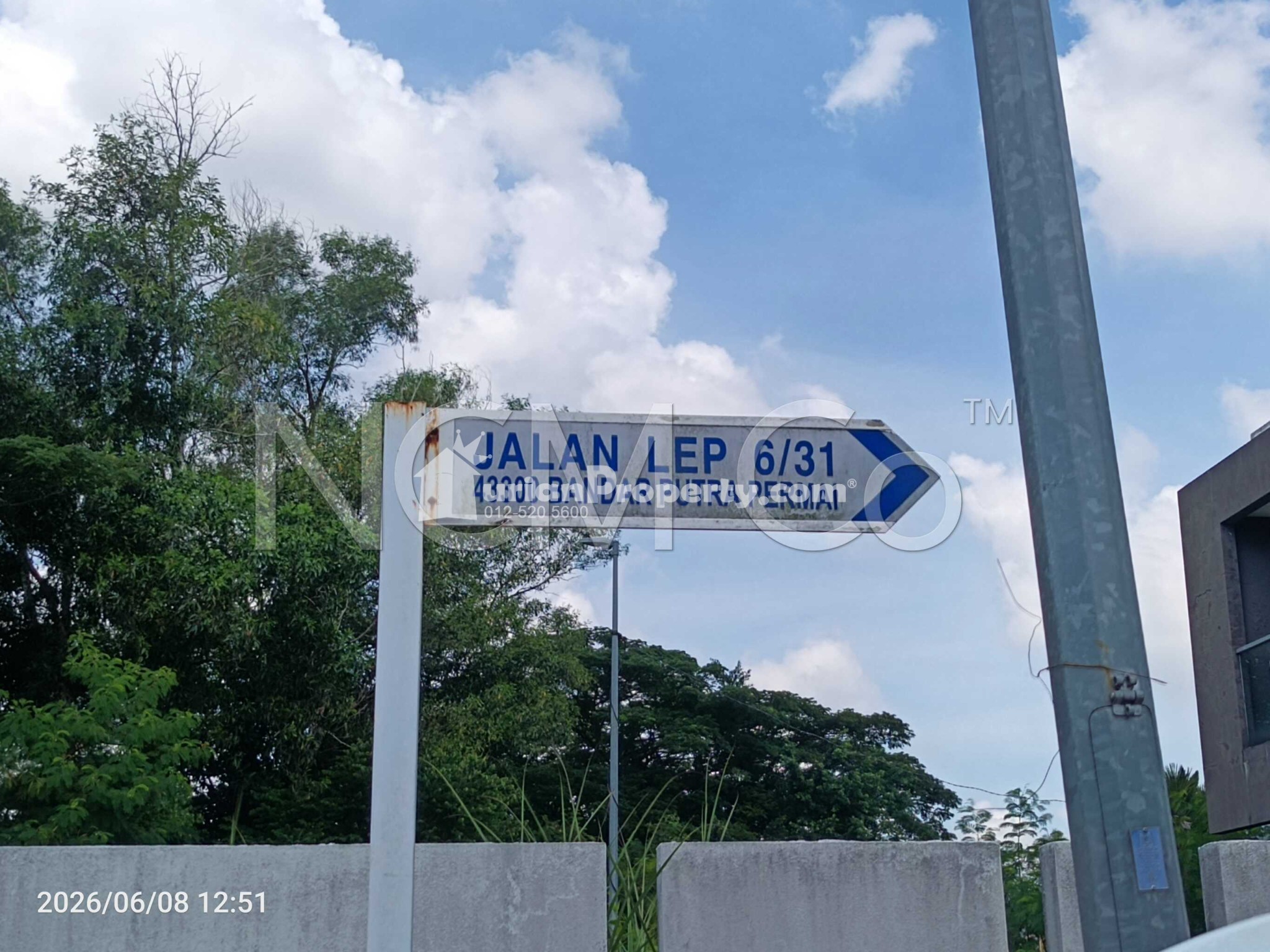 Terrace House For Auction at Taman Lestari Putra