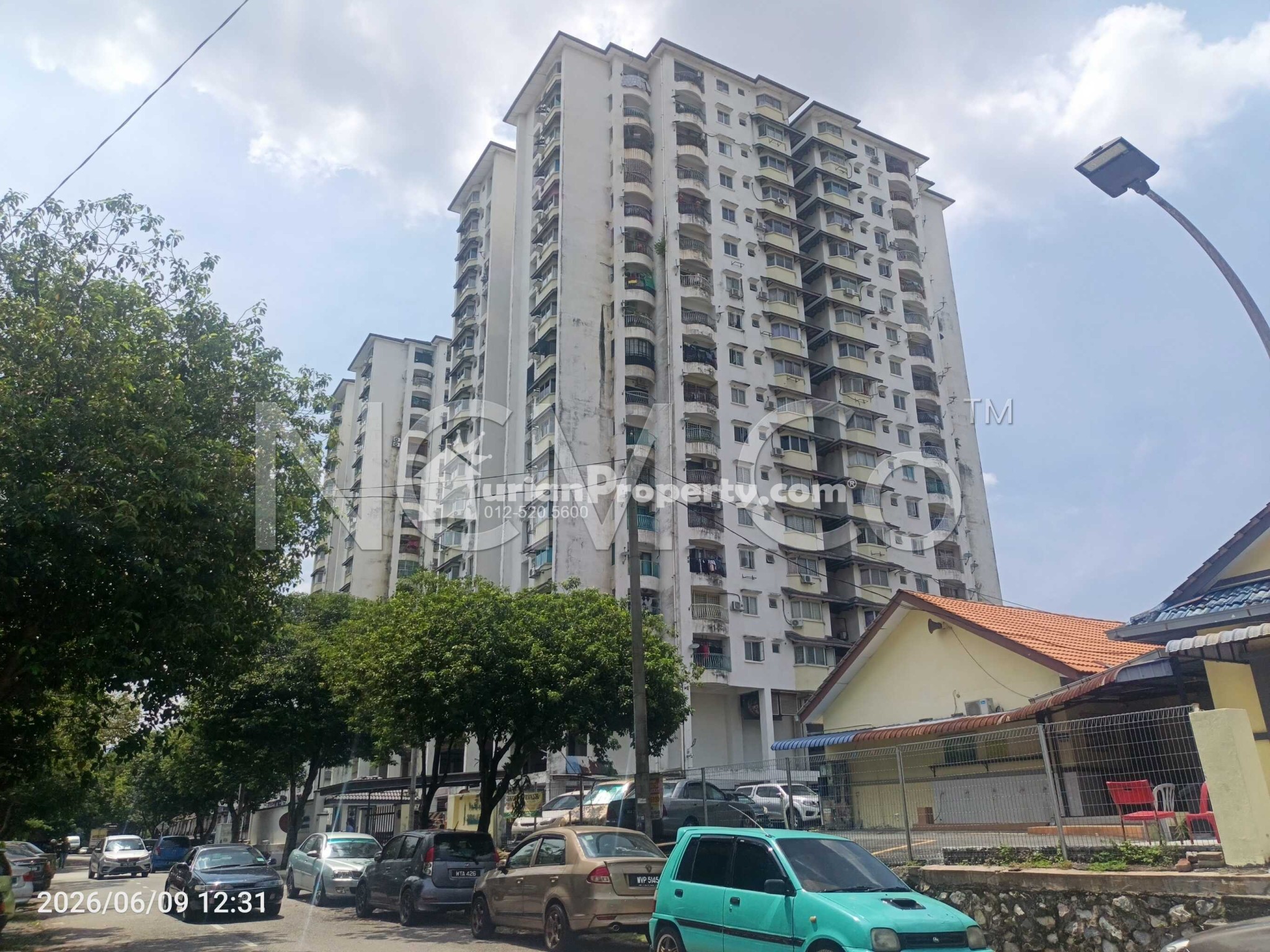 Condo For Auction at D'casa Condominium