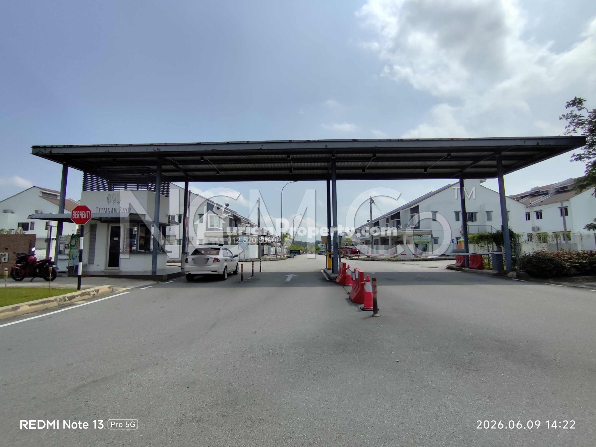 Terrace House For Auction at Iringan Bayu