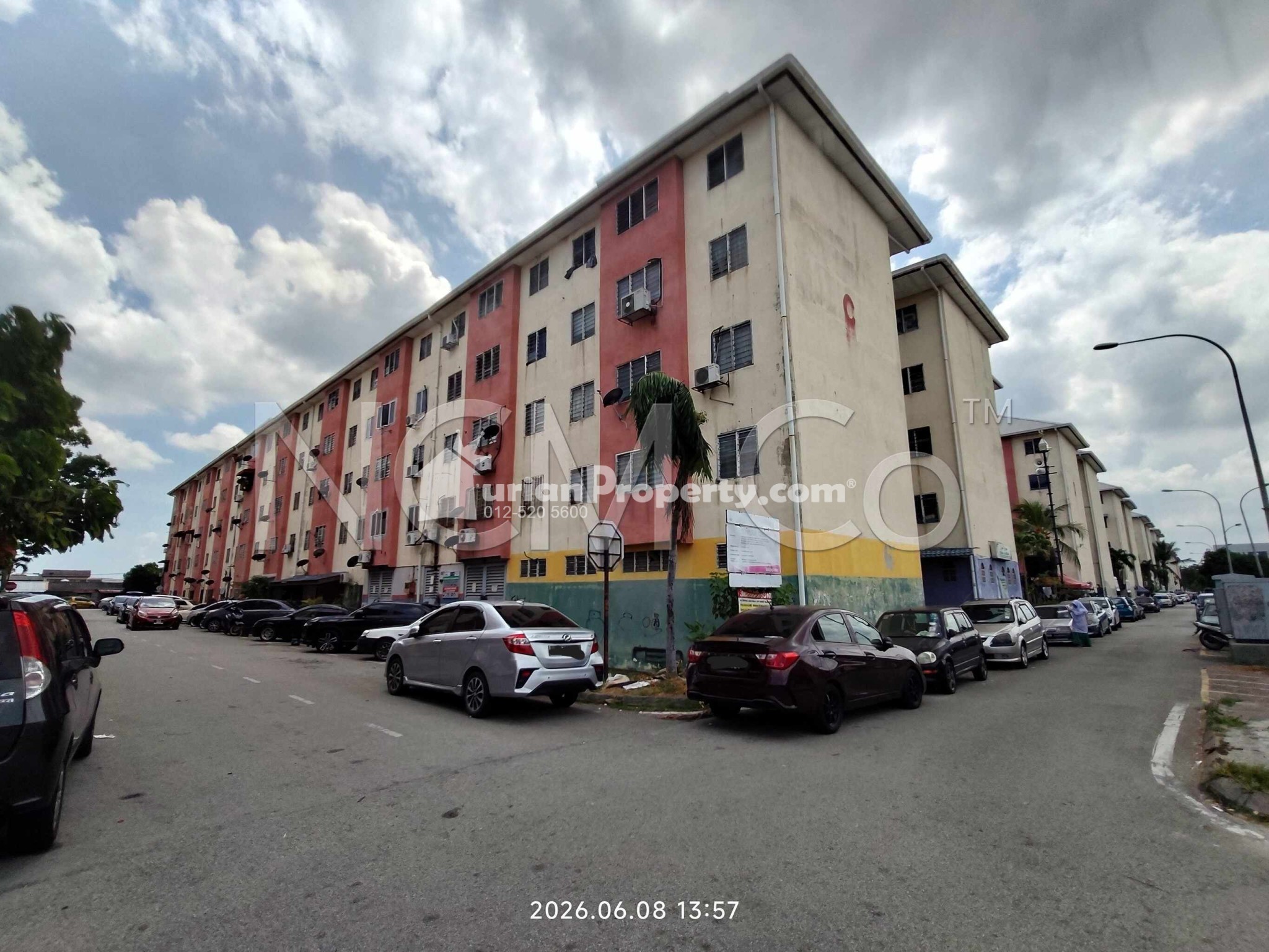 Apartment For Auction at Bandar Bukit Tinggi