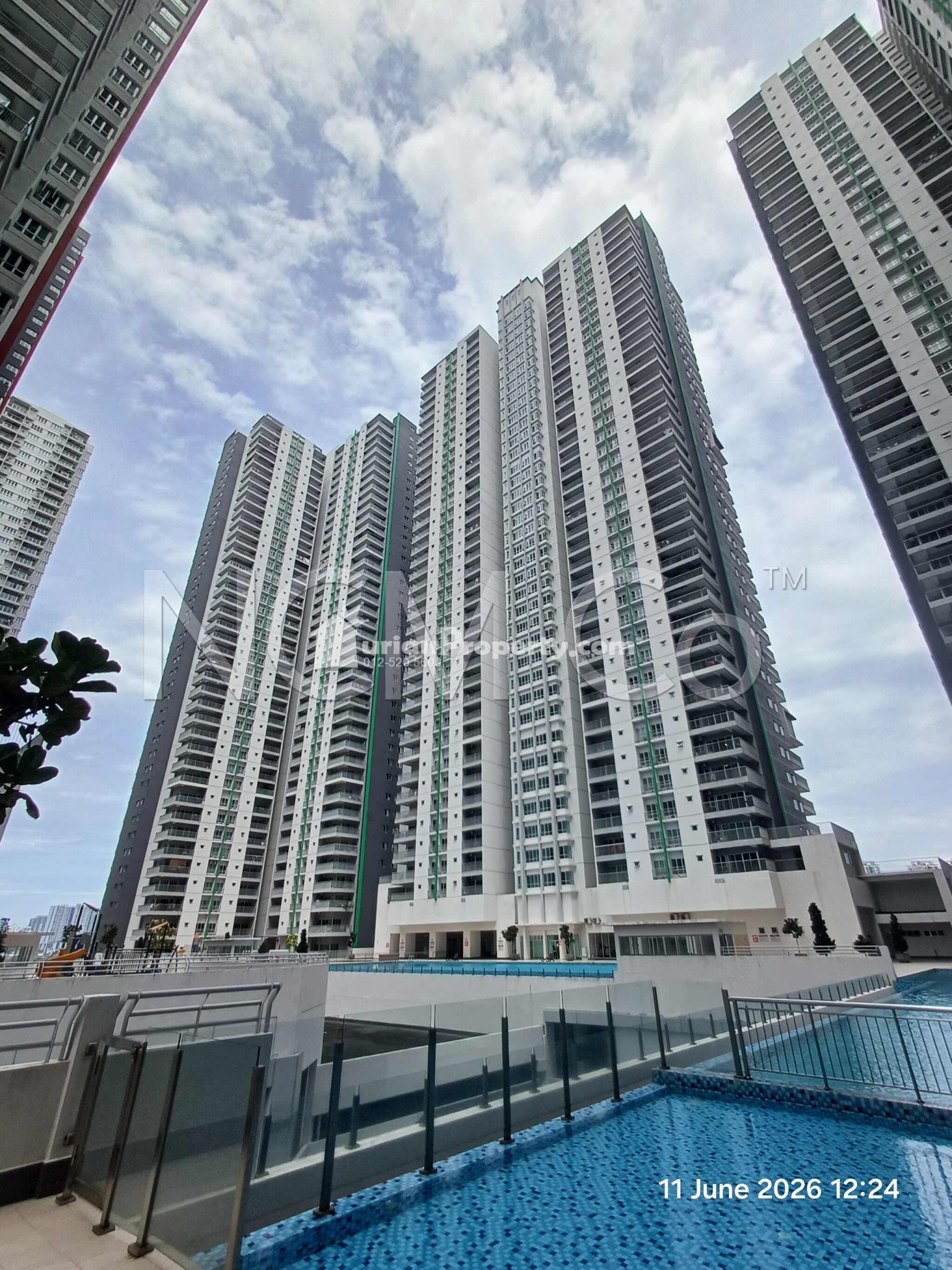 Serviced Residence For Auction at Razak City Residences