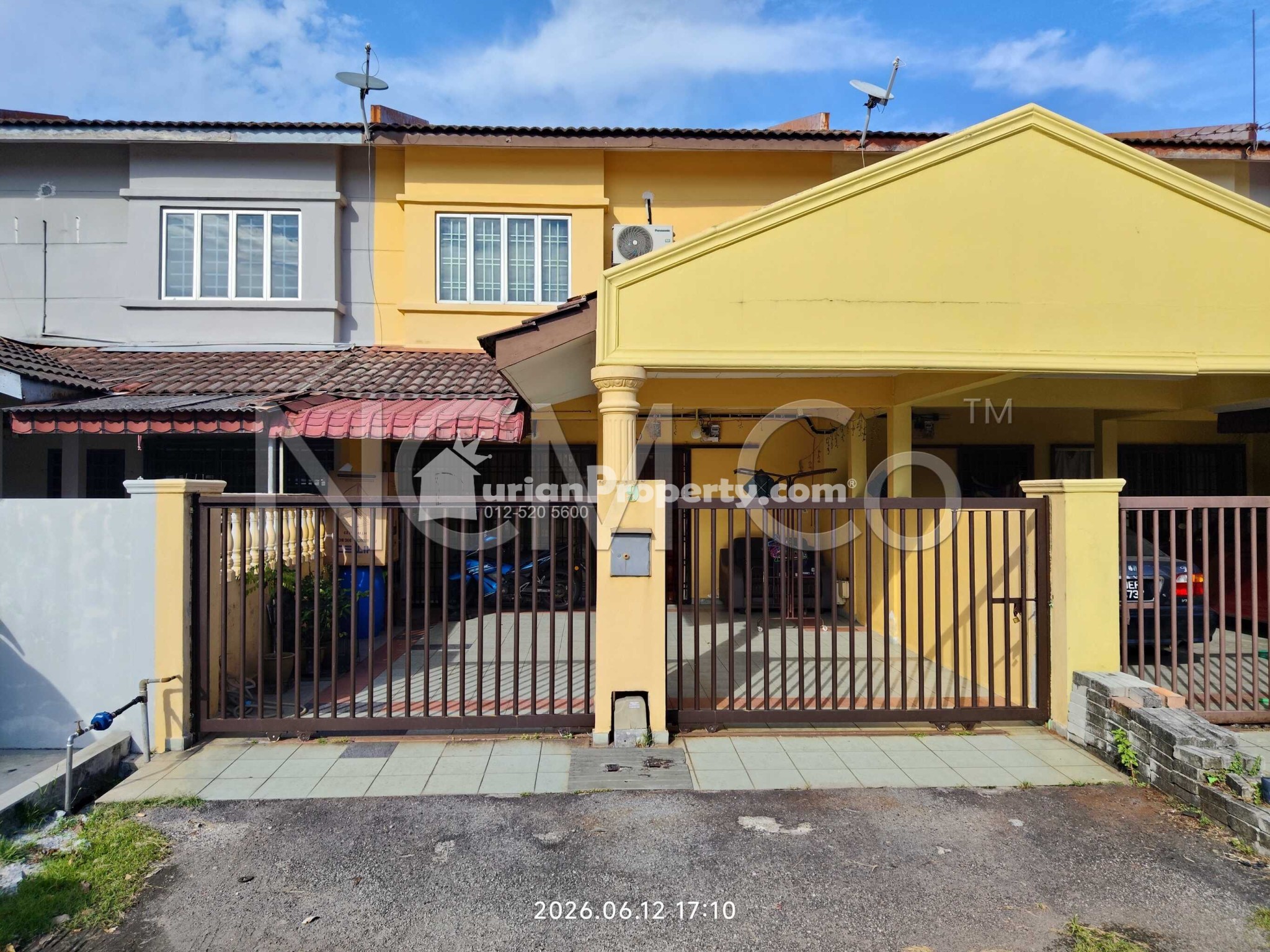 Terrace House For Auction at Taman Pendamar Indah 2