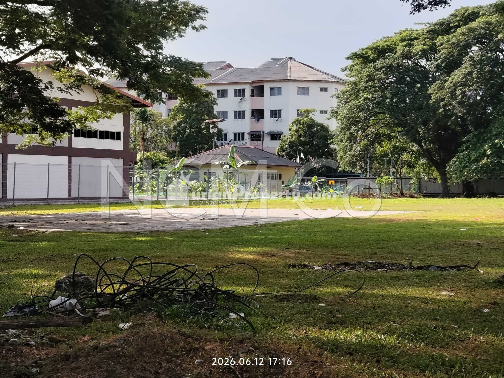 Terrace House For Auction at Taman Pendamar Indah 2