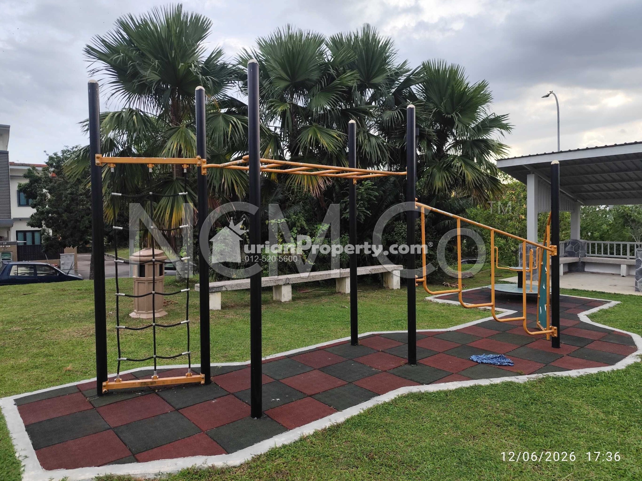 Terrace House For Auction at Taman Kajang Perdana