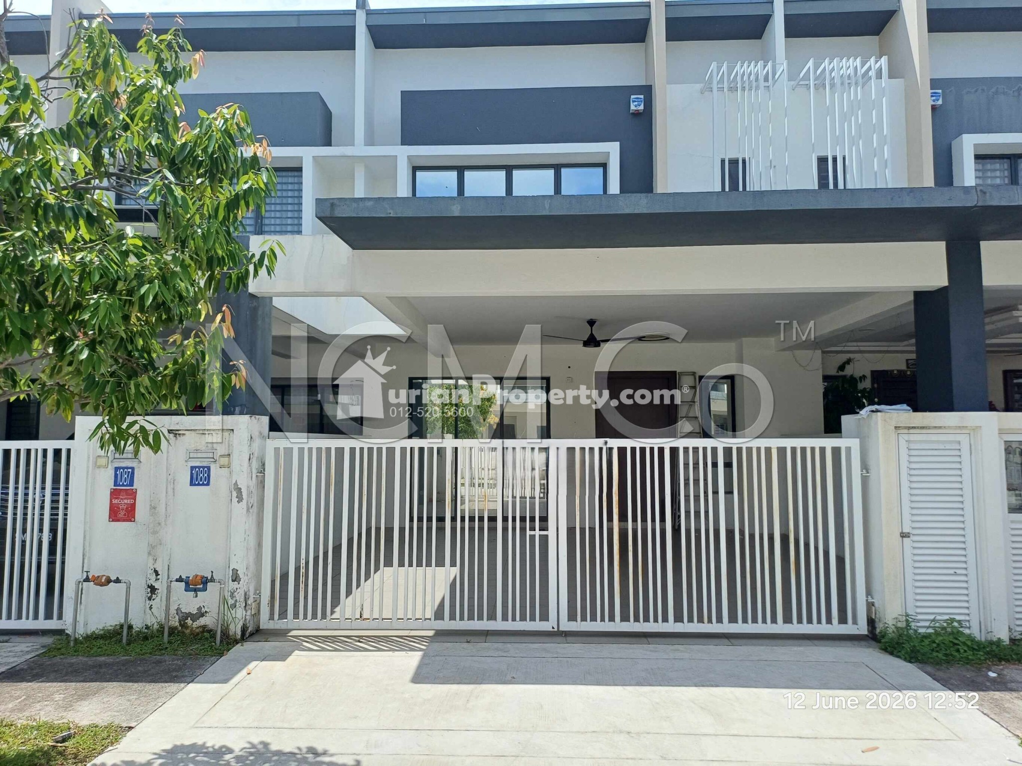 Terrace House For Auction at Hijayu 2