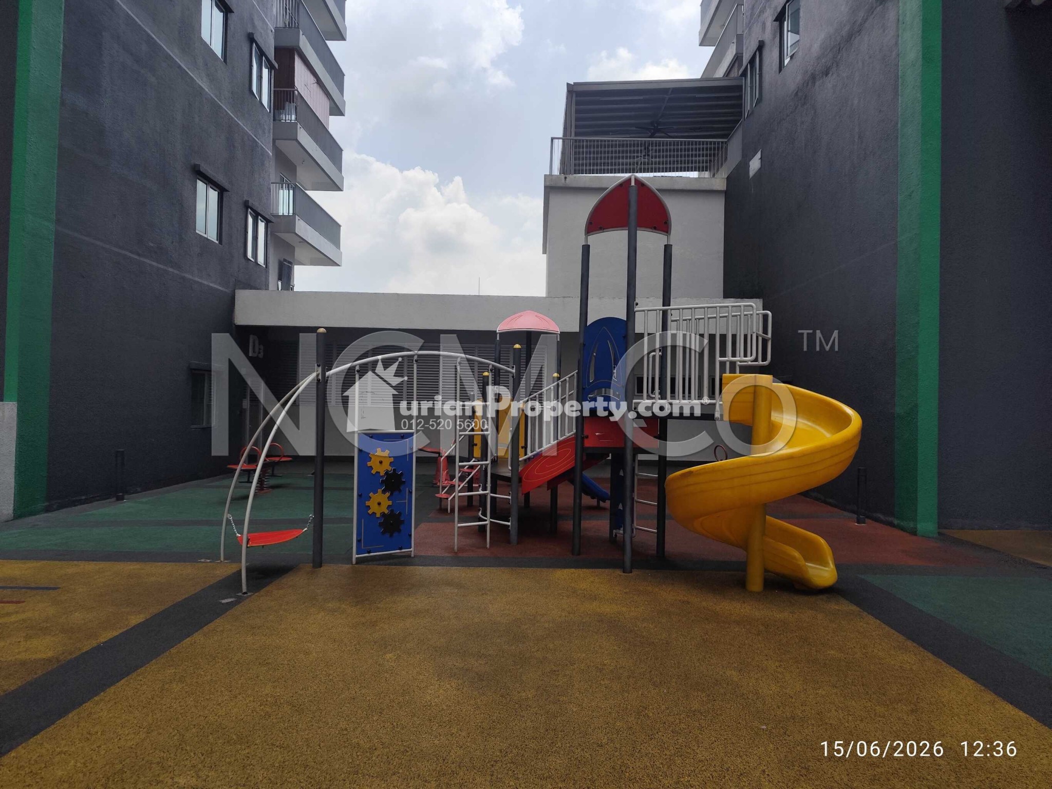 Serviced Residence For Auction at Razak City Residences