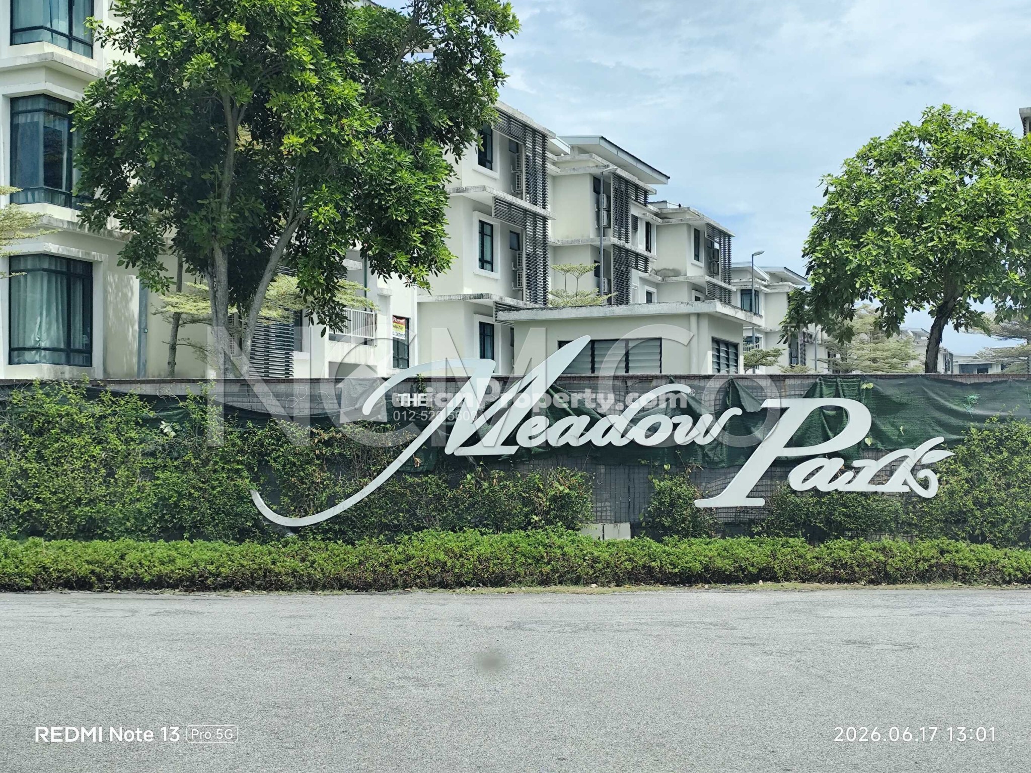 Terrace House For Auction at The Meadow Park