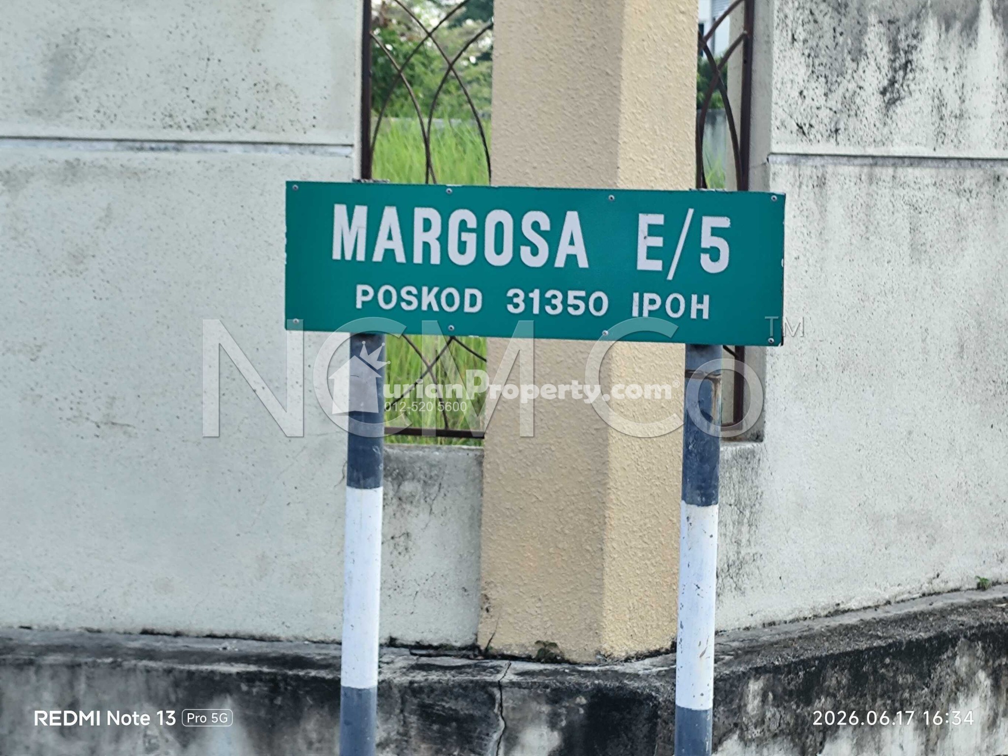 Terrace House For Auction at Seri Margosa