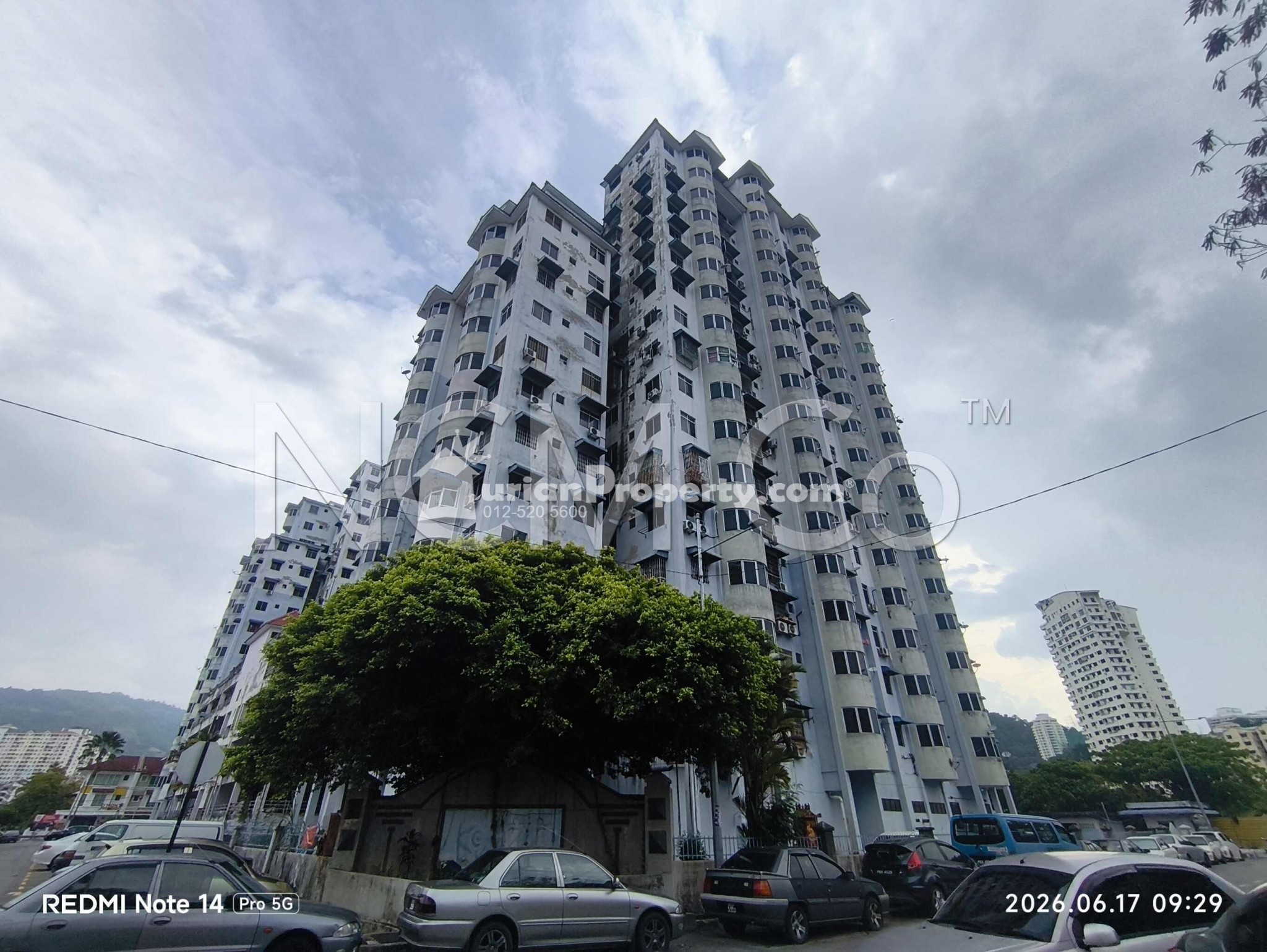 Apartment For Auction at Villa Kejora