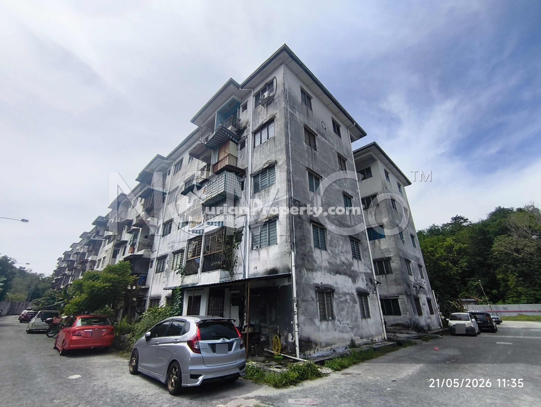 Flat For Auction at Senja Apartment
