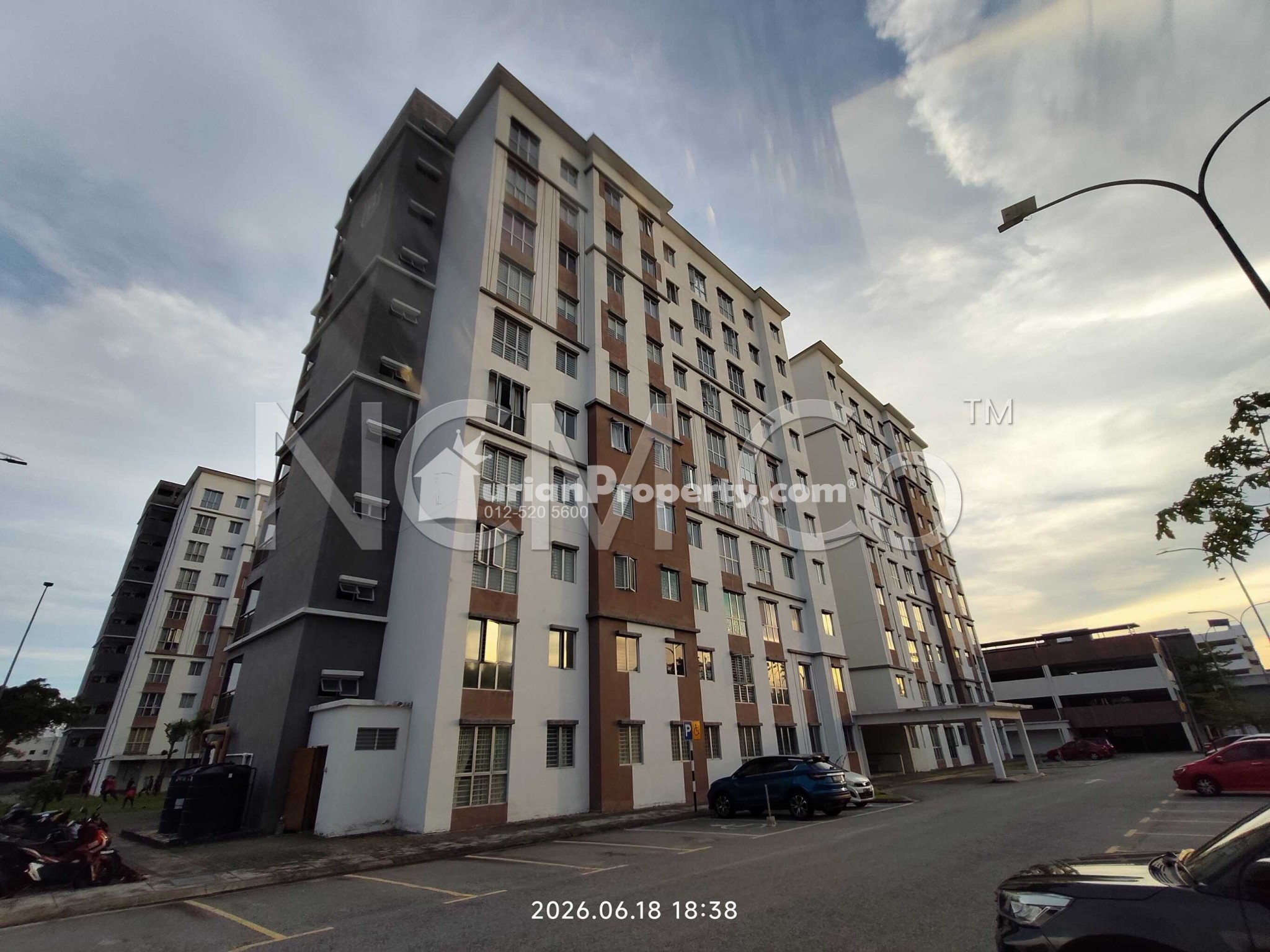 Apartment For Auction at Azaria Apartment