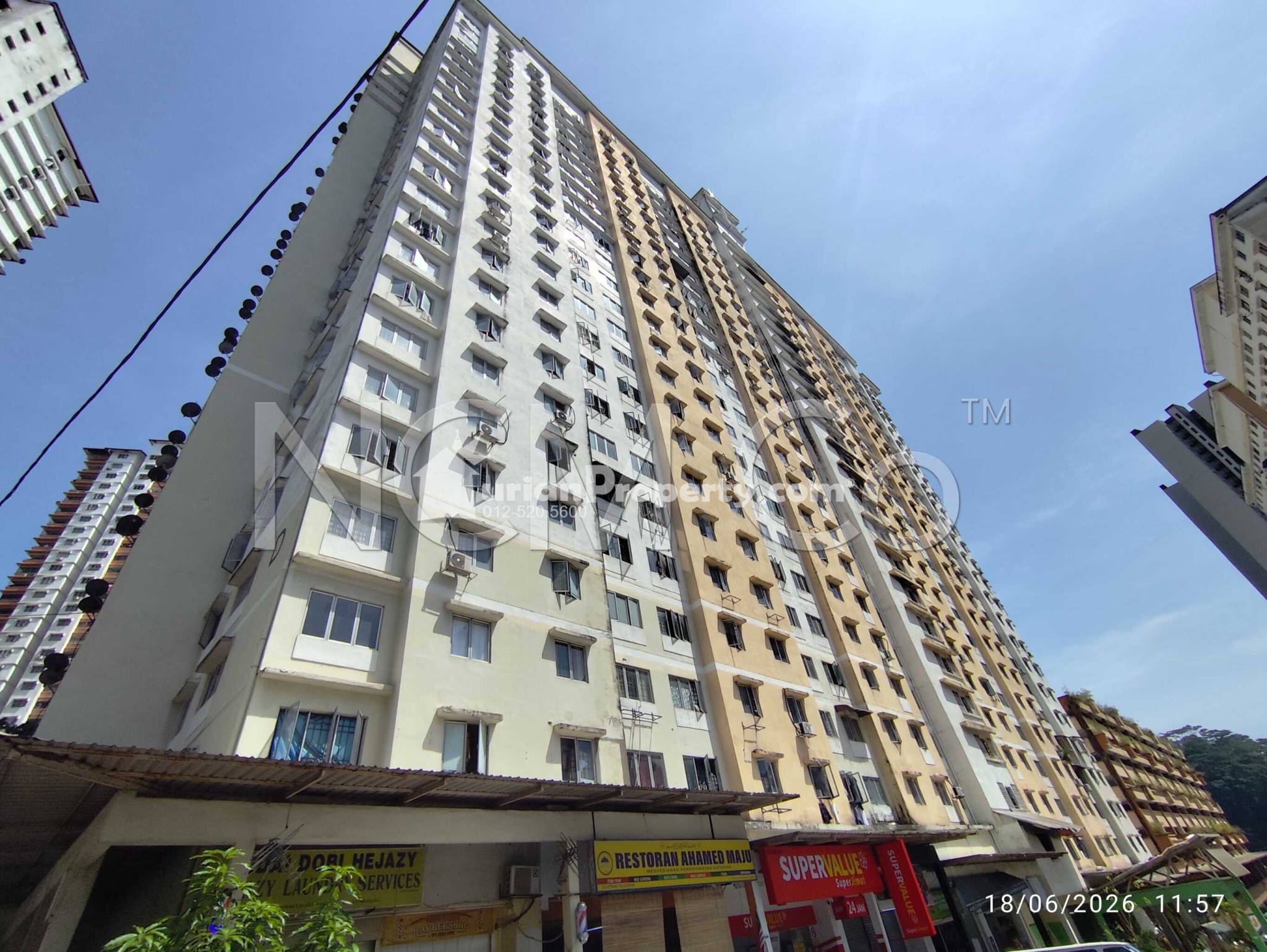 Apartment For Auction at Flora Damansara Apartment