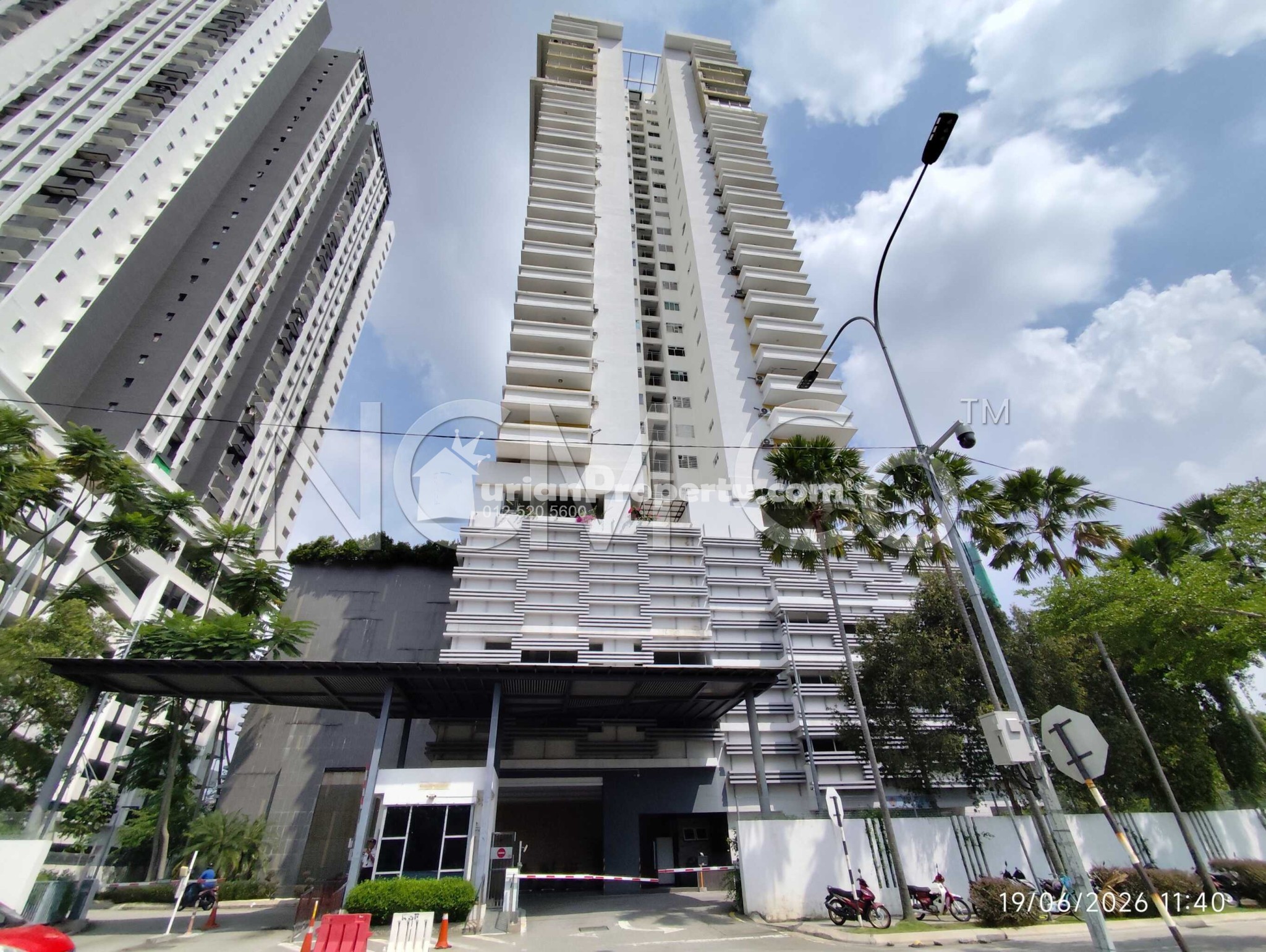 Apartment For Auction at Bayu Sentul