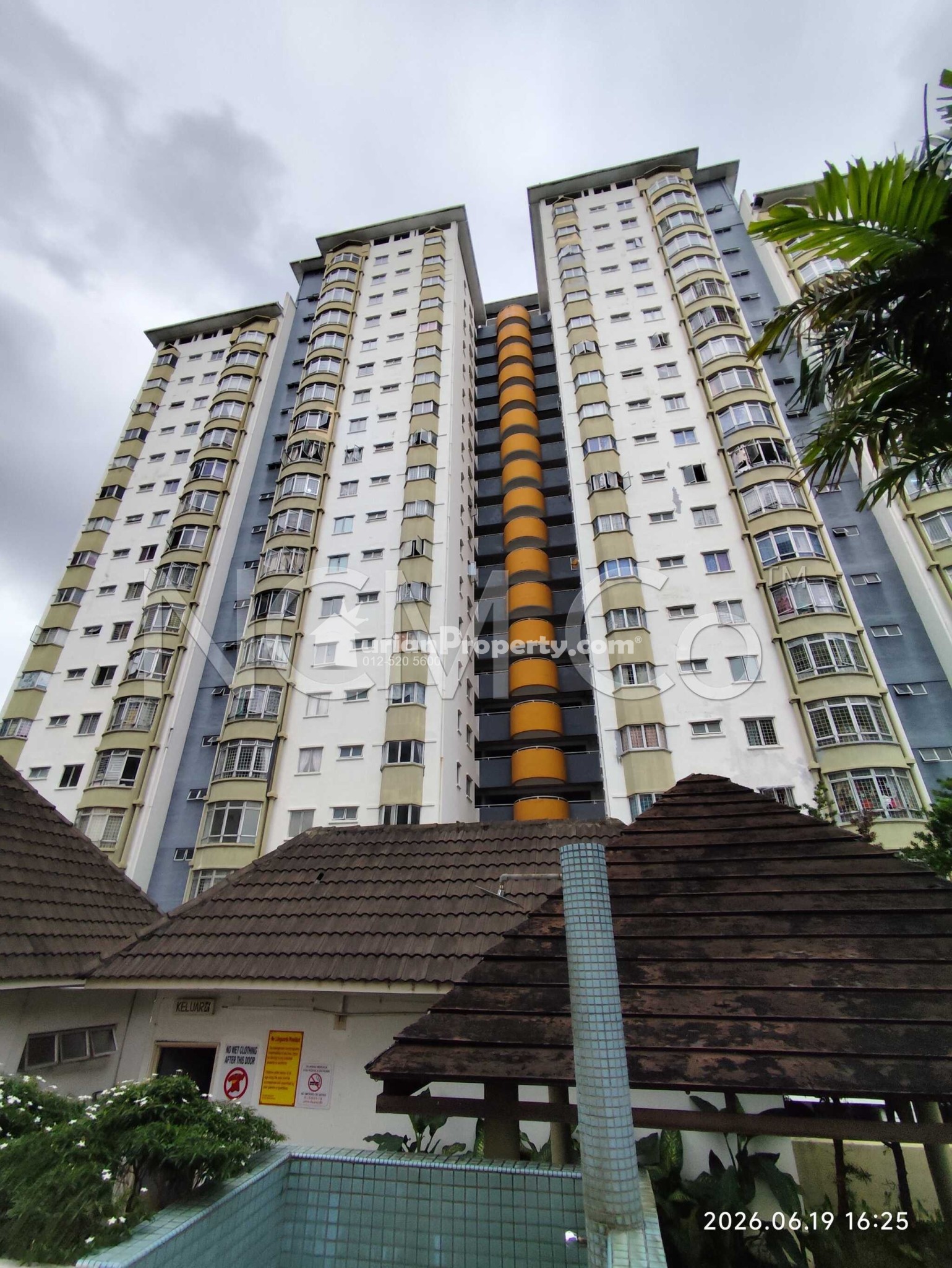 Condo For Auction at Endah Regal