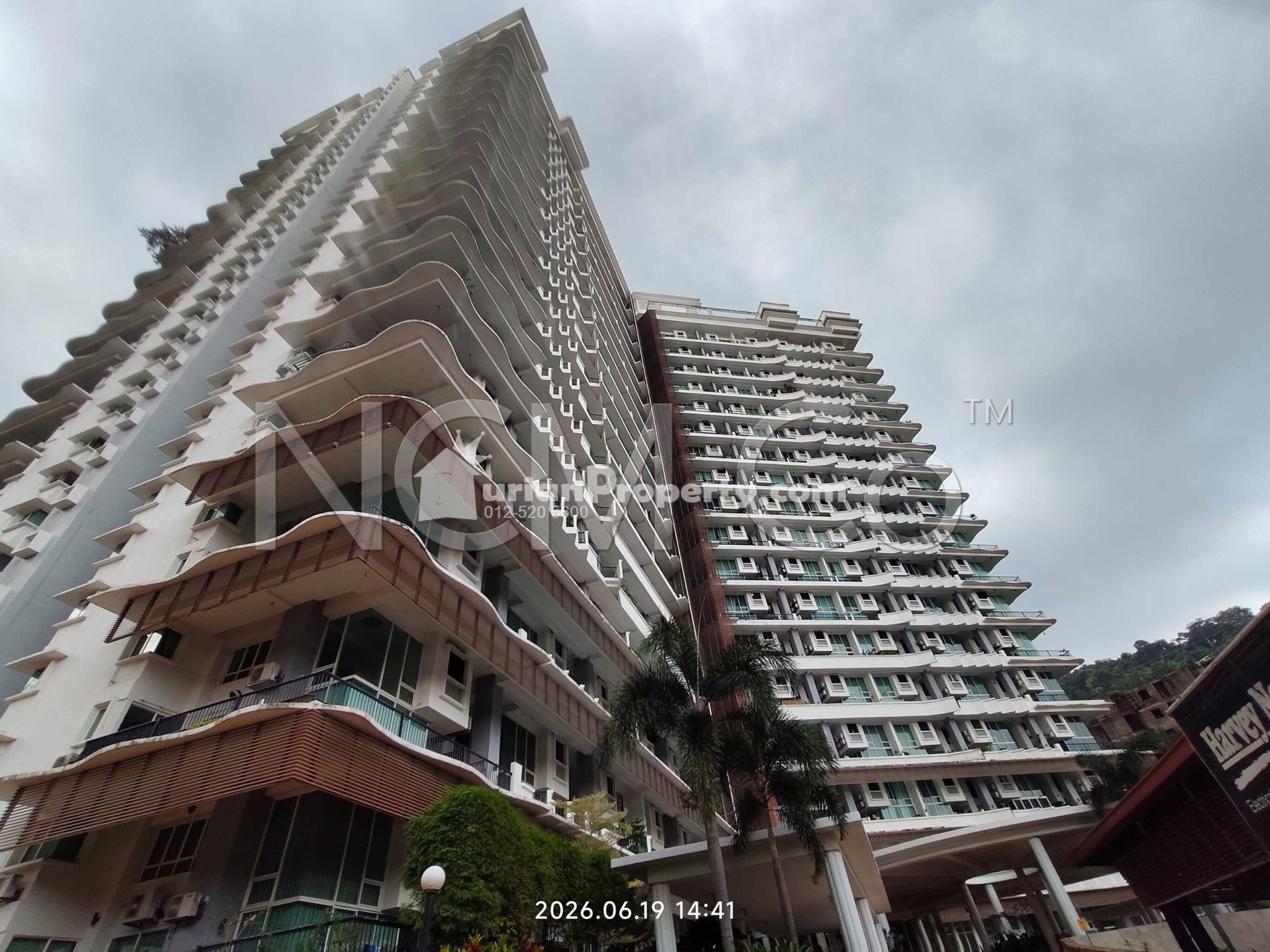 Condo For Auction at Armanee Terrace