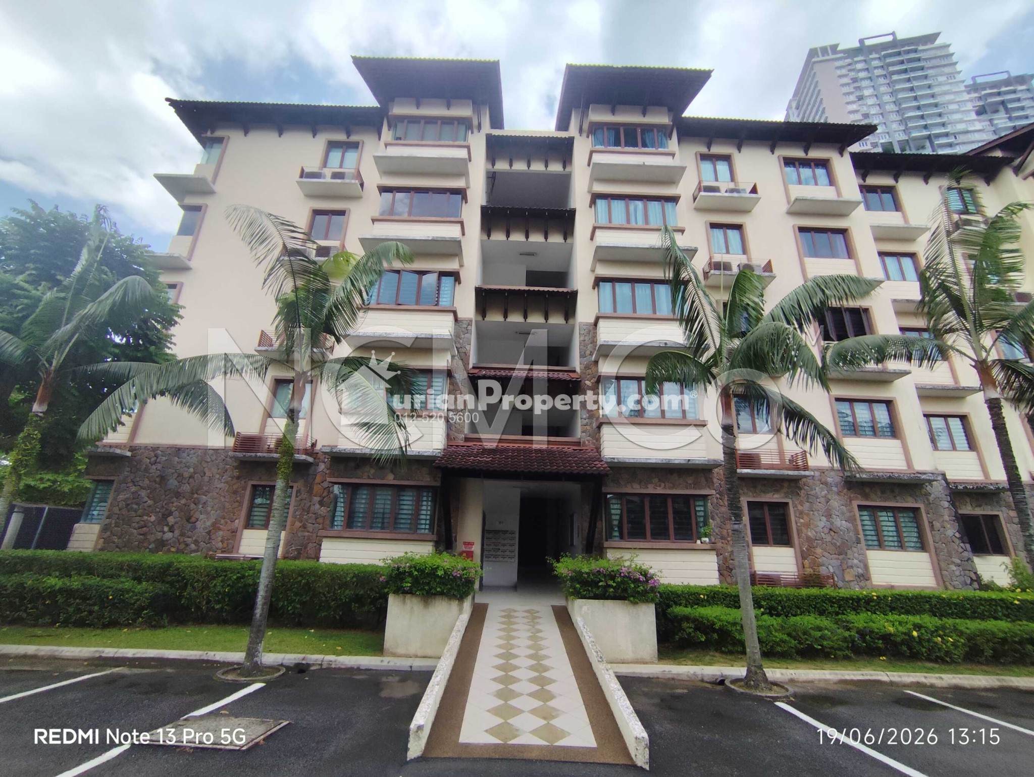 Apartment For Auction at Desa Idaman Residences