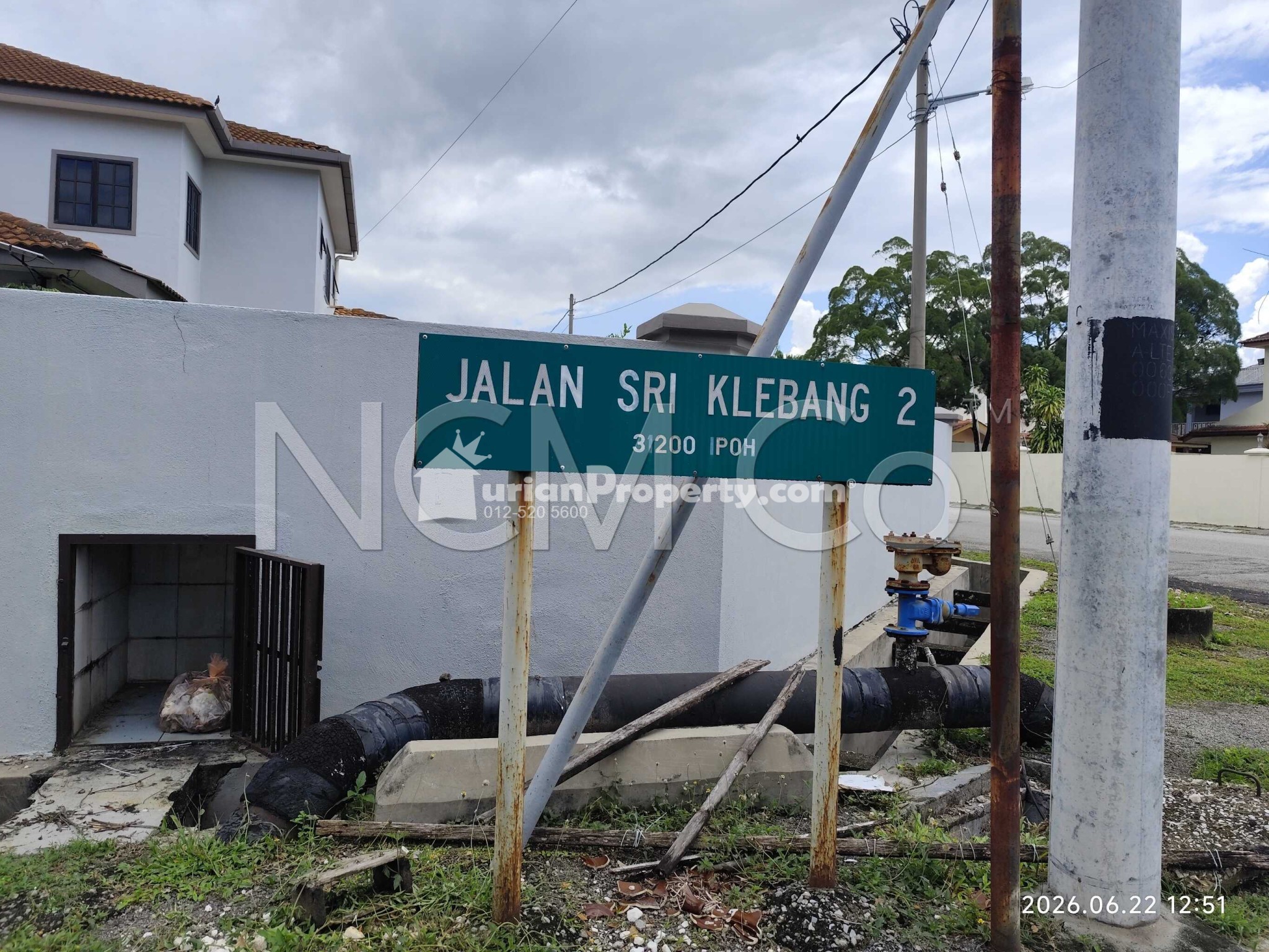 Bungalow House For Auction at Bandar Baru Sri Klebang