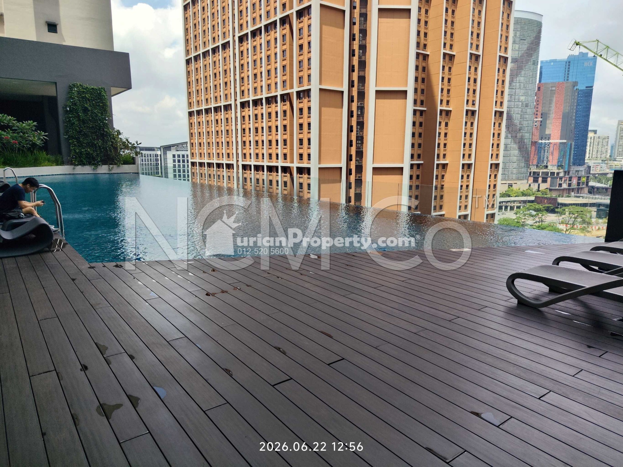 Serviced Residence For Auction at D'Vervain Residences