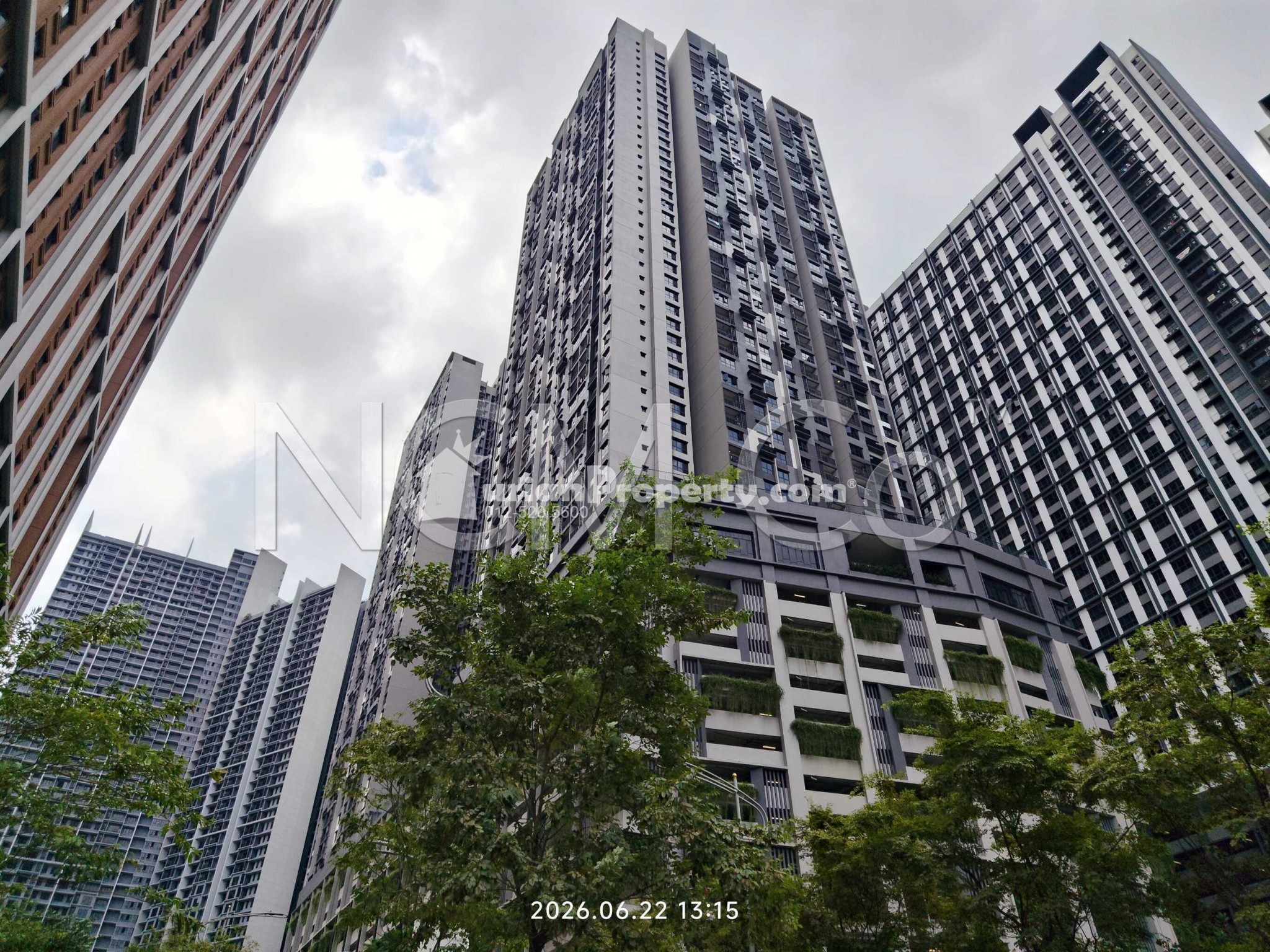 Serviced Residence For Auction at D'Vervain Residences