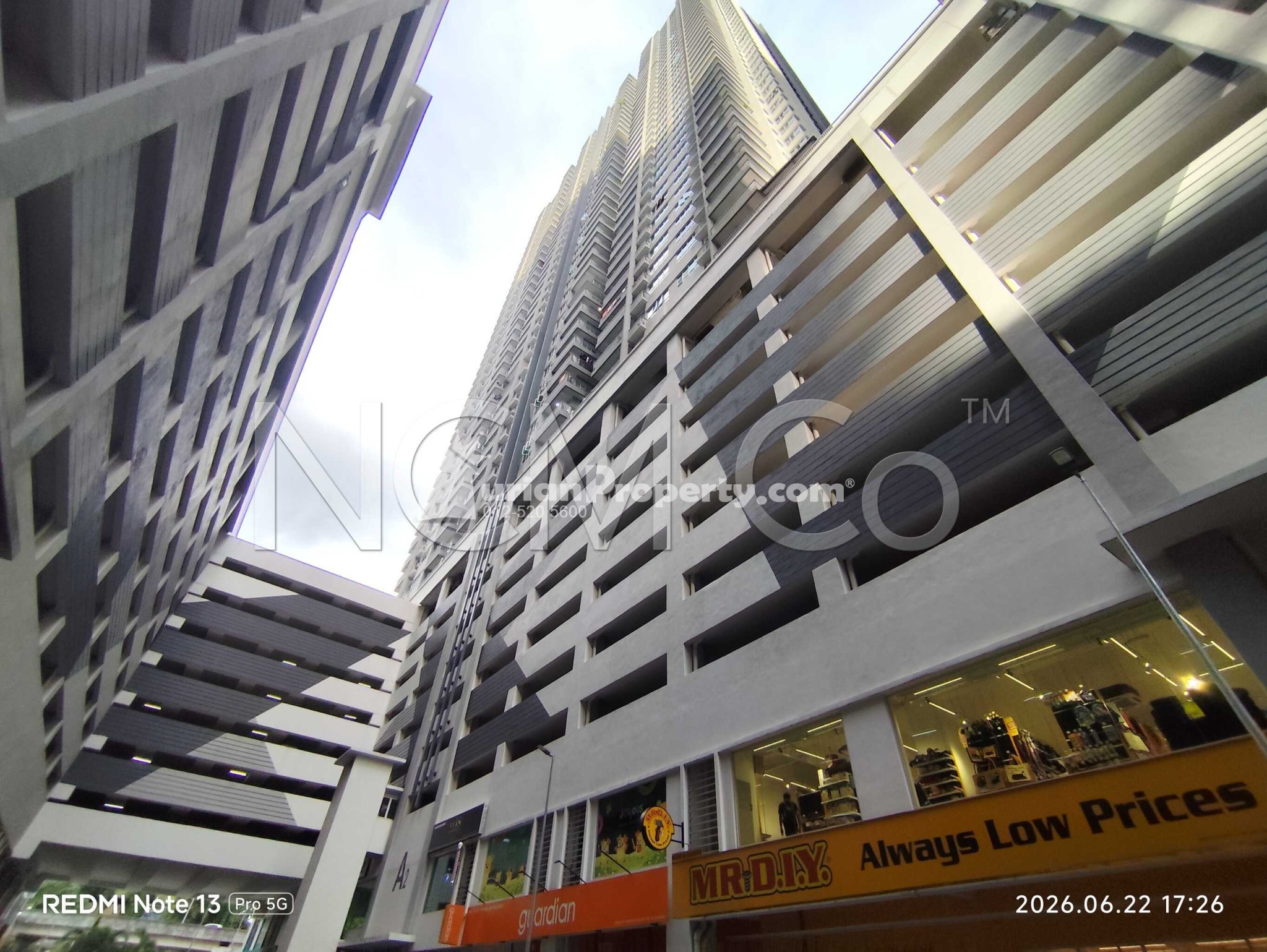 Serviced Residence For Auction at Razak City Residences