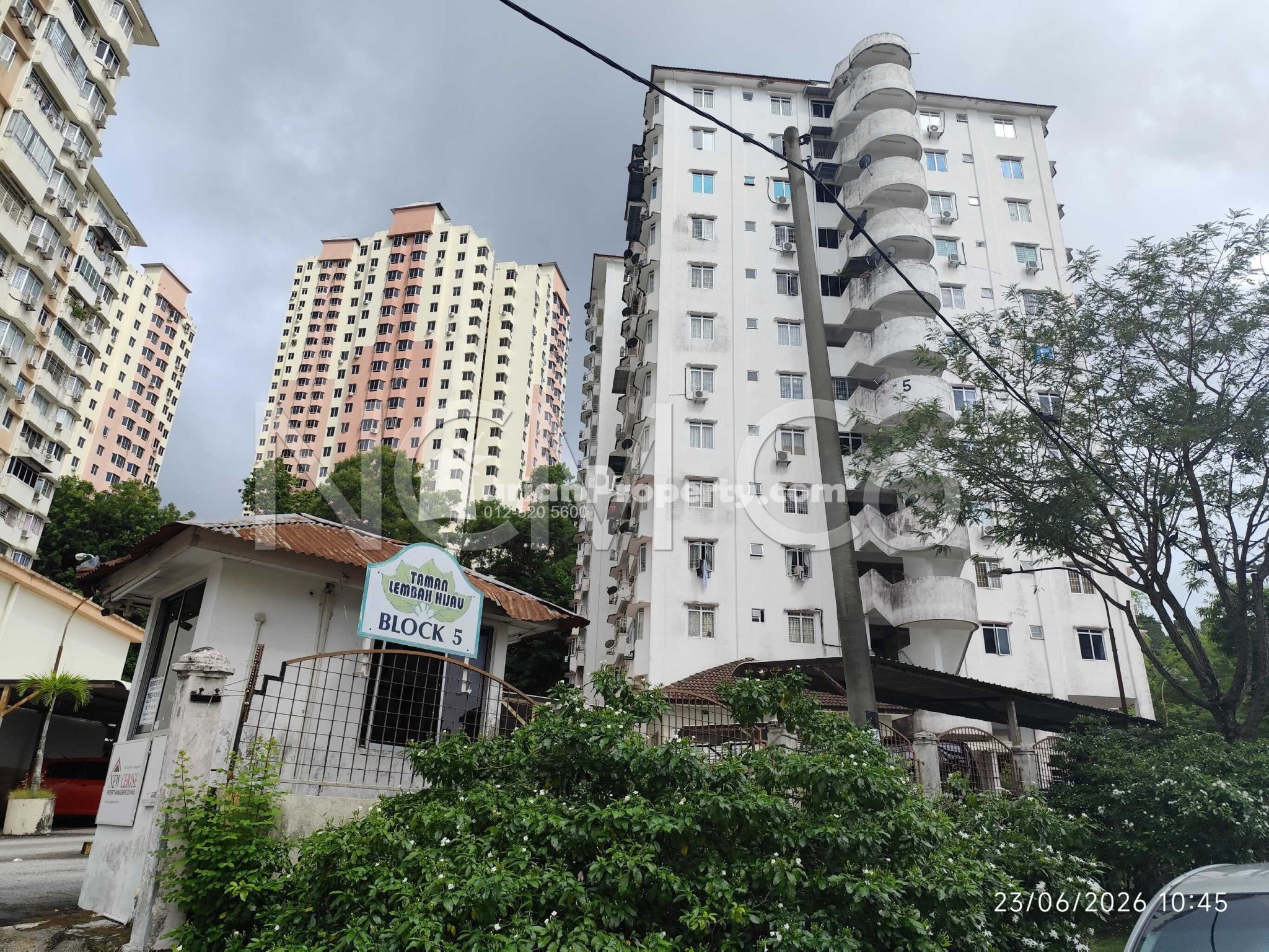 Flat For Auction at Taman Lebah Hijau
