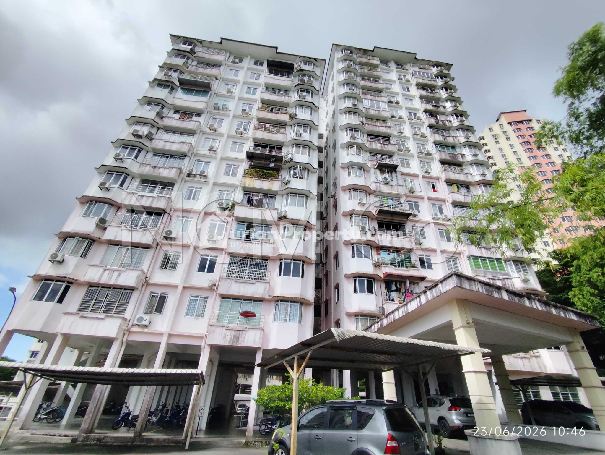 Flat For Auction at Taman Lebah Hijau
