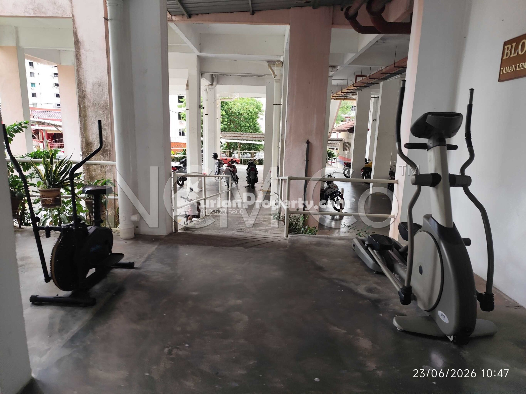 Flat For Auction at Taman Lebah Hijau