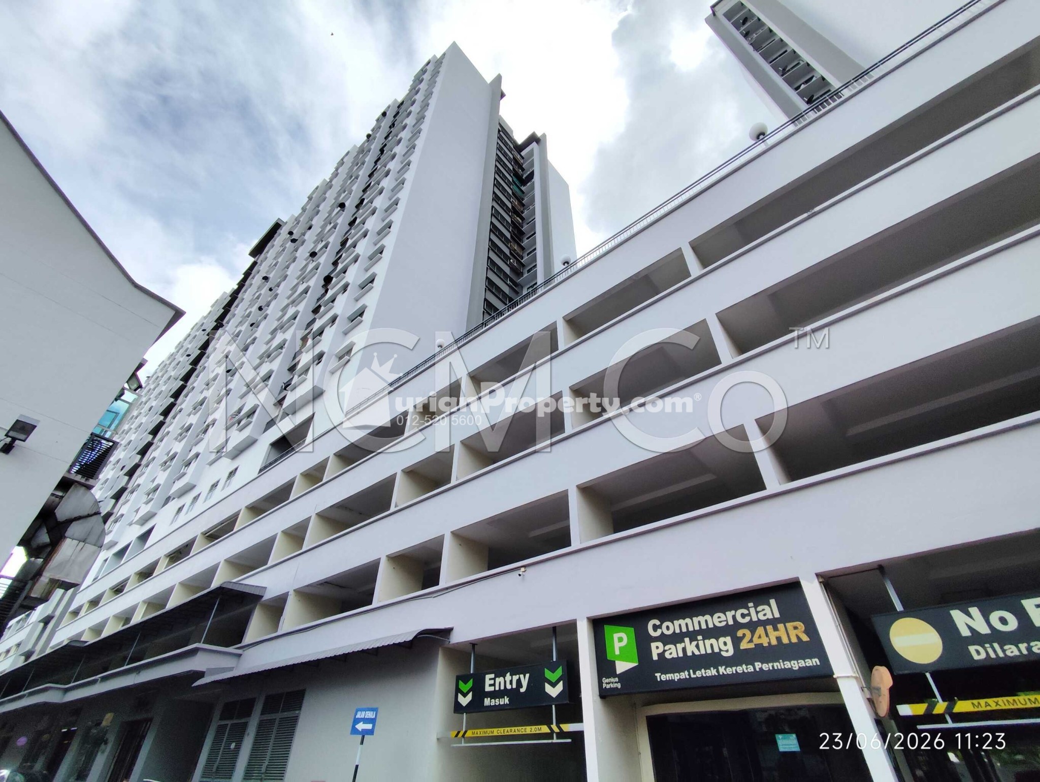 Apartment For Auction at Symphony Park