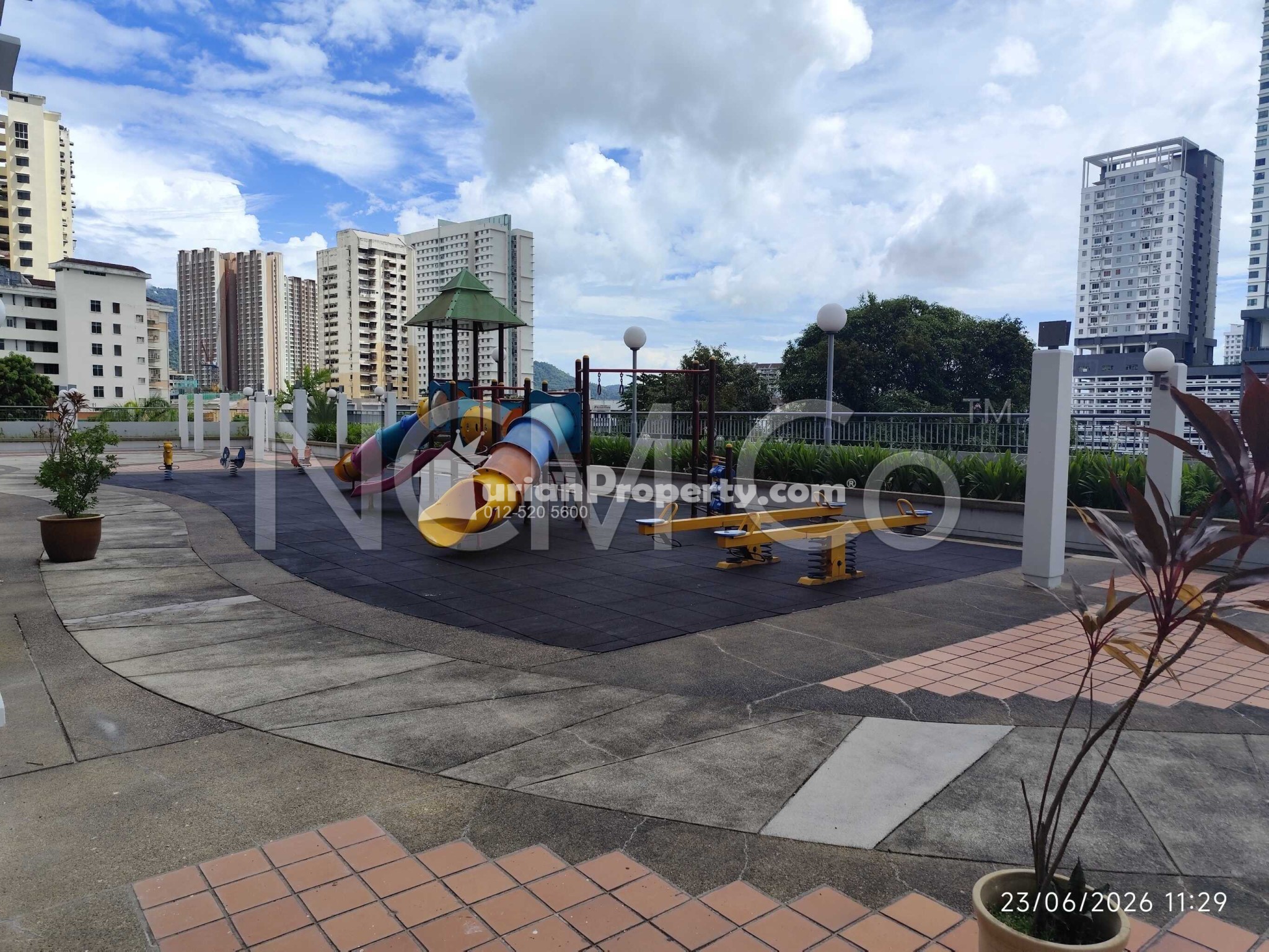Apartment For Auction at Symphony Park