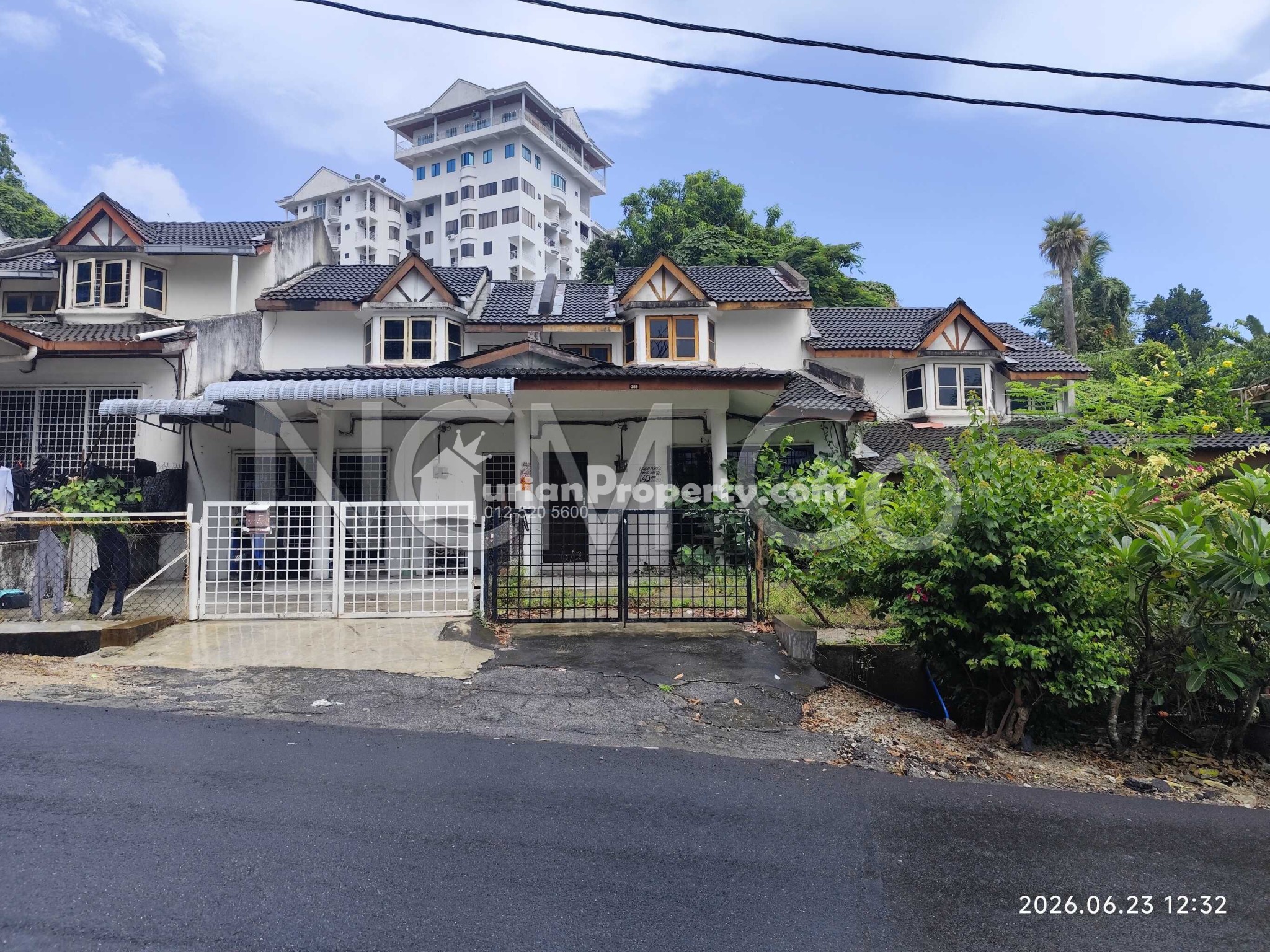 Terrace House For Auction at Taman Bukit Maju