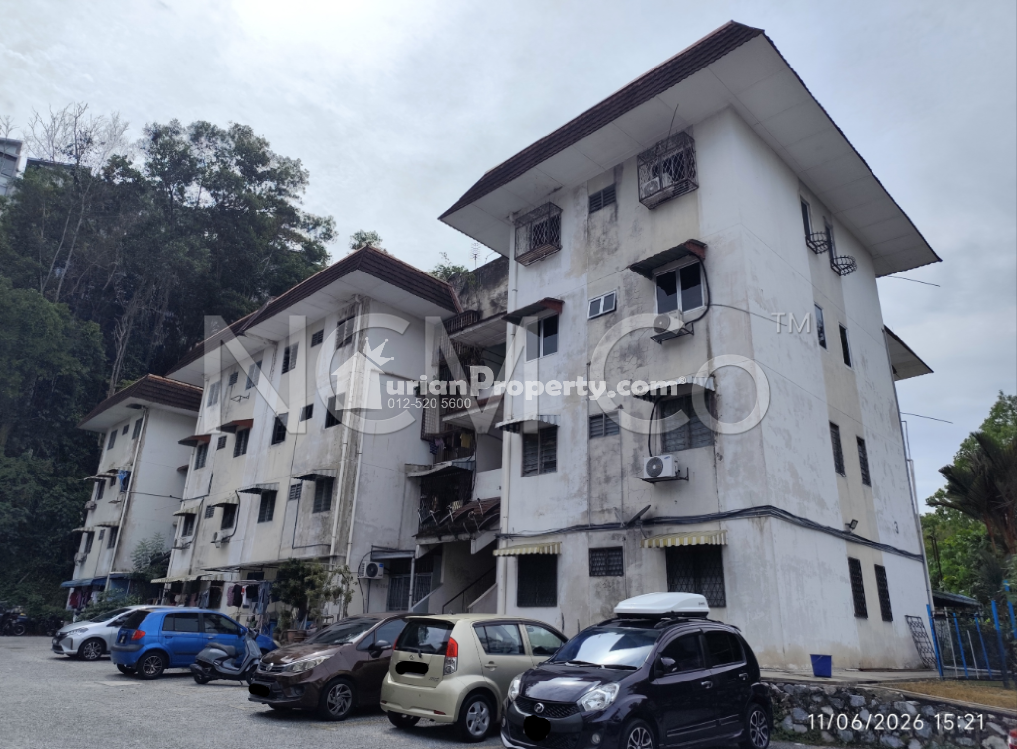 Apartment For Auction at Kenanga Apartment