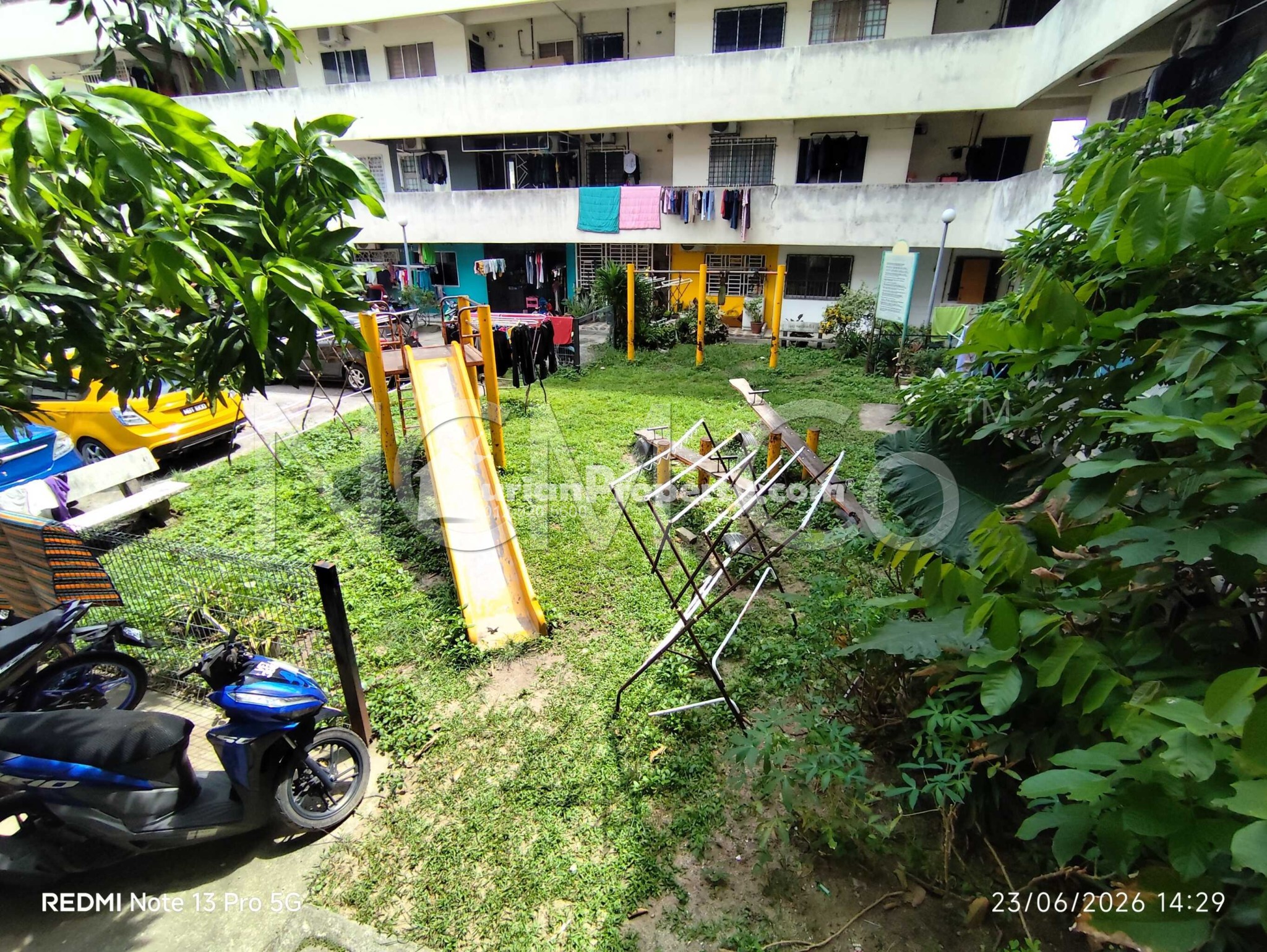 Apartment For Auction at Pangsapuri Seri Proton