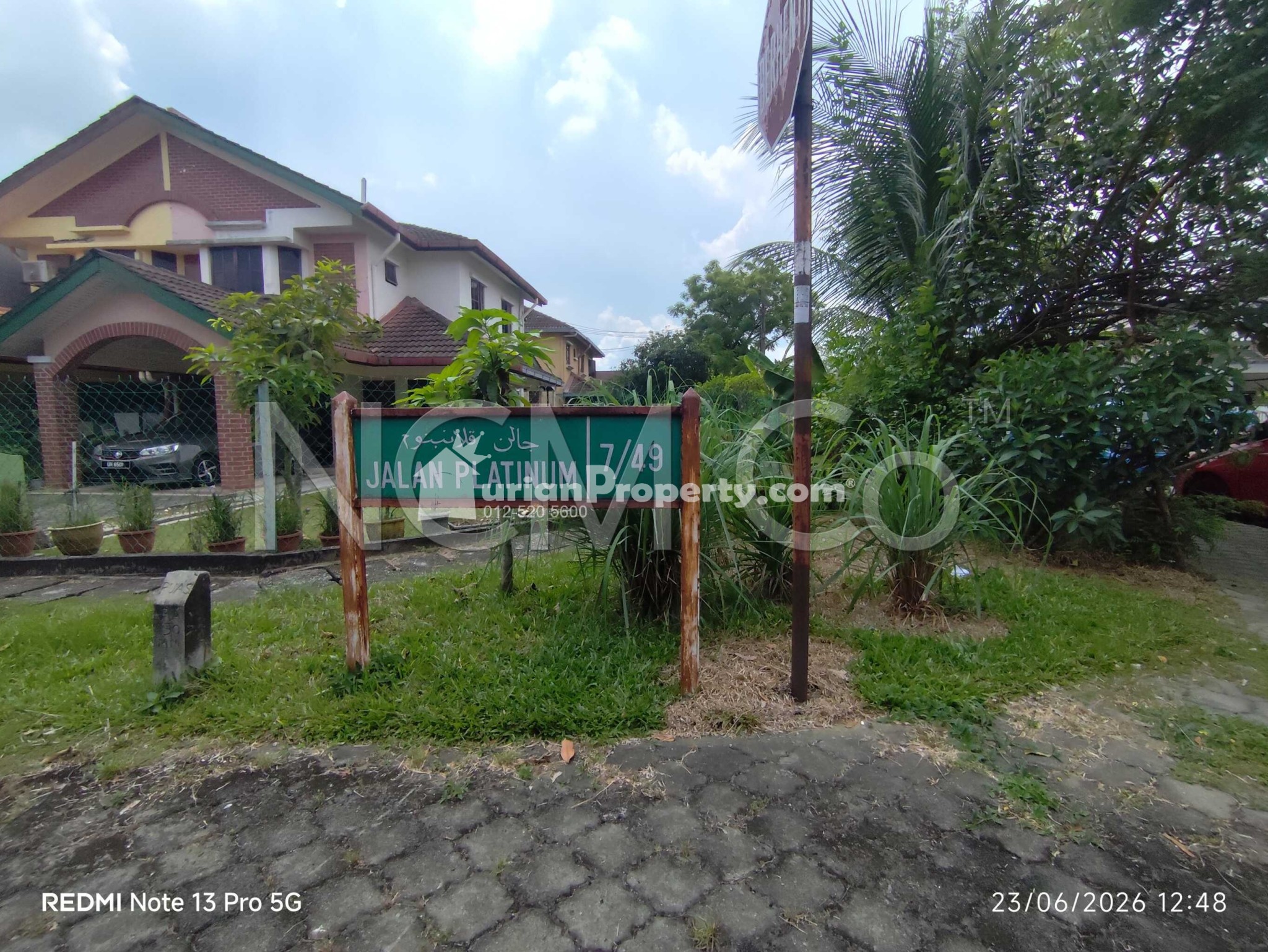 Terrace House For Auction at Section 7